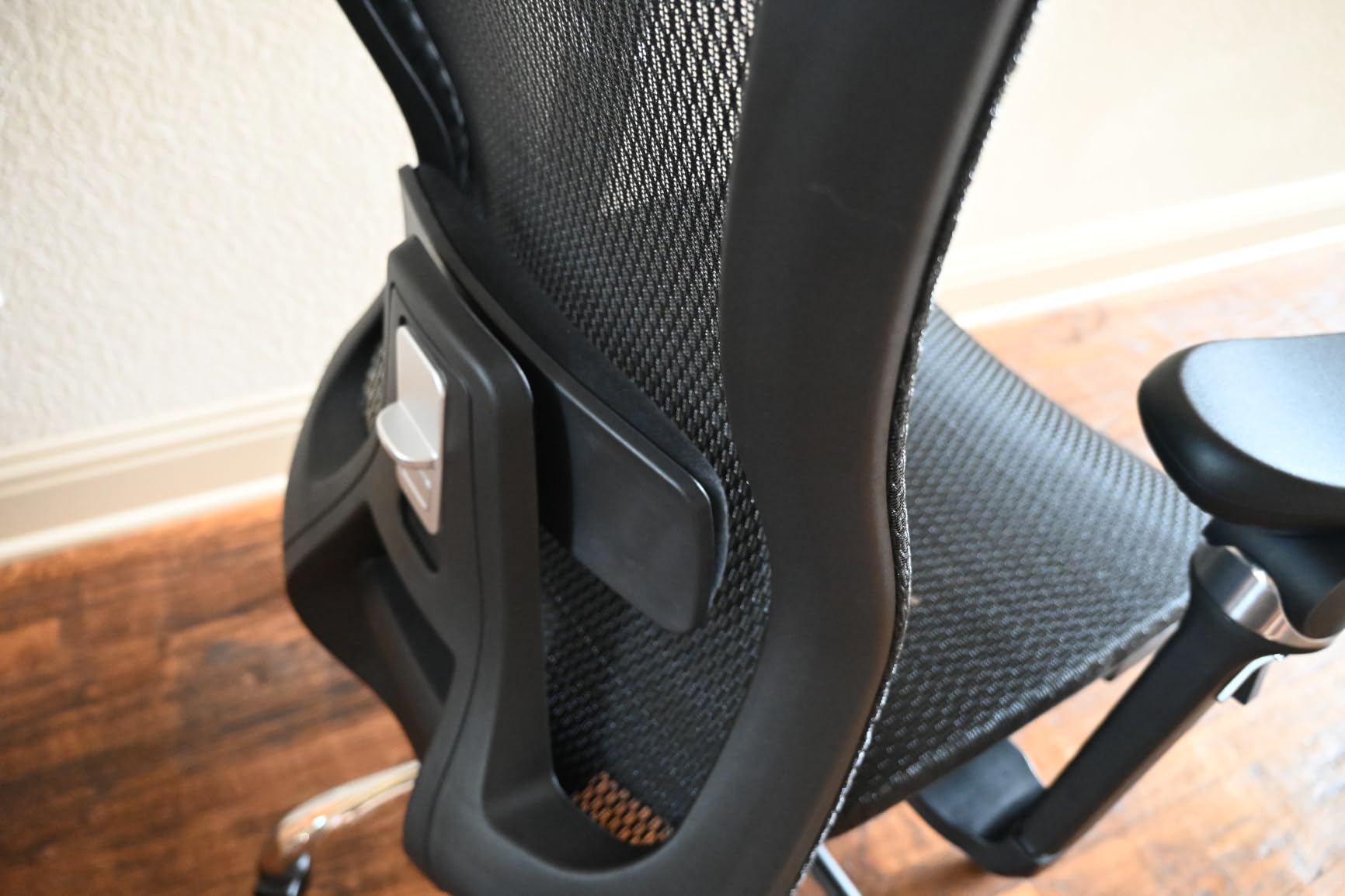Marsail Big and Tall Mesh Ergonomic Office Chair with 6D Armrests, 6-level lumbar support, sliding seat depth, high-elastic mesh seat, 3D headrest, 4-position recline, adjustable seat height customer photo 1