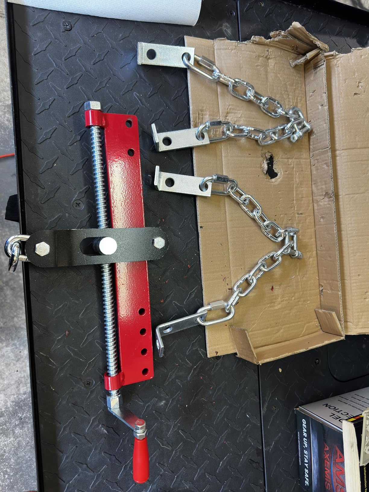 Garvee 2 Ton Engine Hoist, Hydraulic Cherry Picker Engine Crane, Red | Heavy Duty, Folding Shop Crane, 6 Casters, Engine Lift for Garage, Workshop customer photo 2