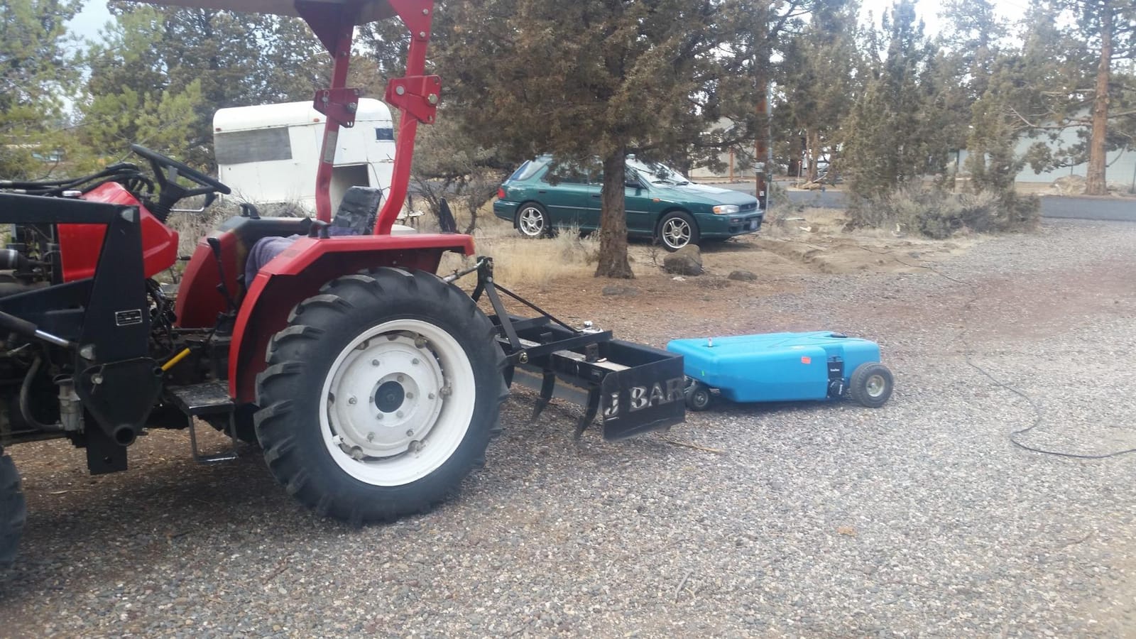 Barker 4-Wheeler Tote Tank - 32 Gallon Capacity (27844) , Blue customer photo 1