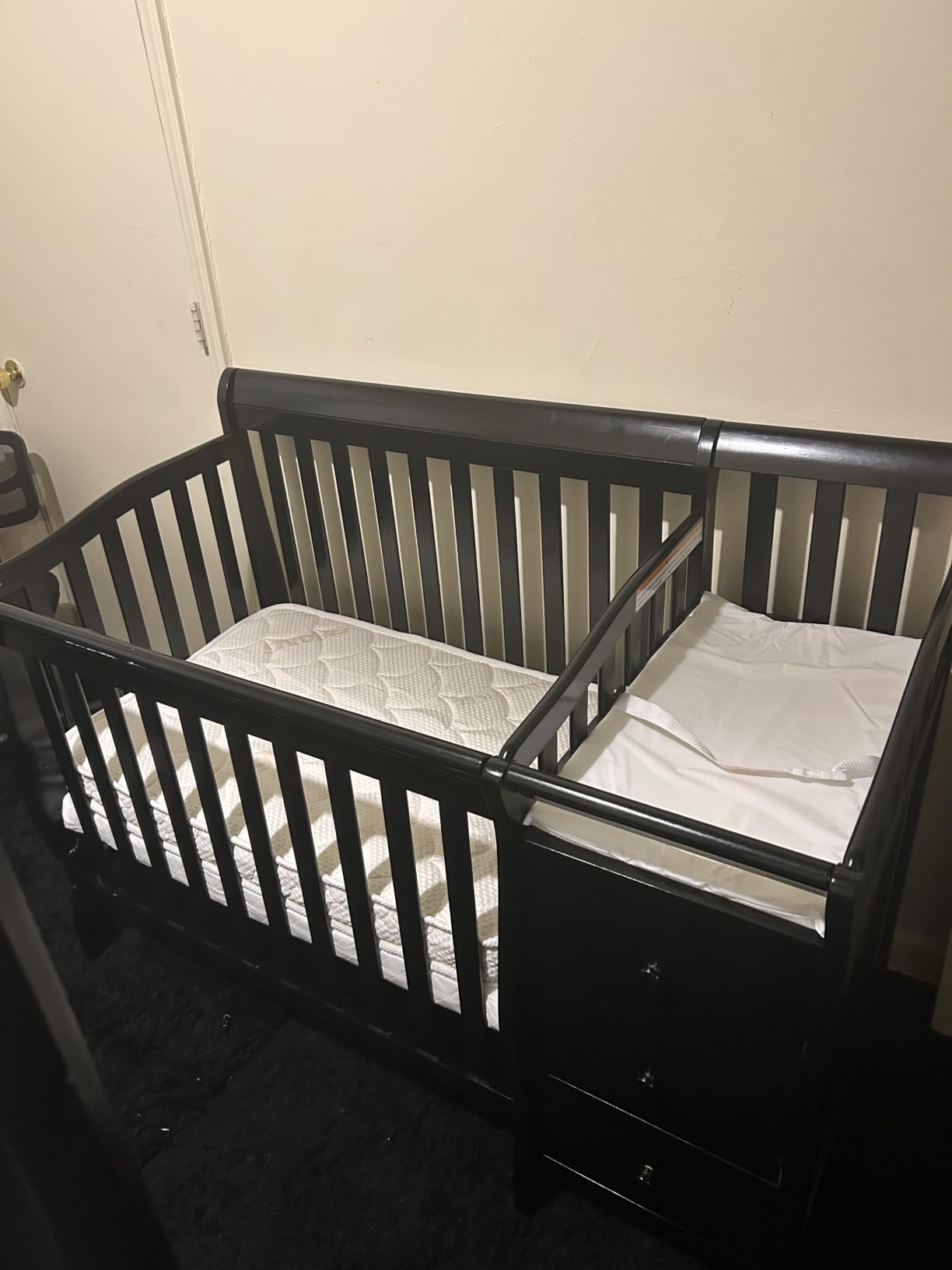 Dream On Me Jayden 4-in-1 Convertible Mini Baby Crib with 3 Drawer Changer customer photo 2