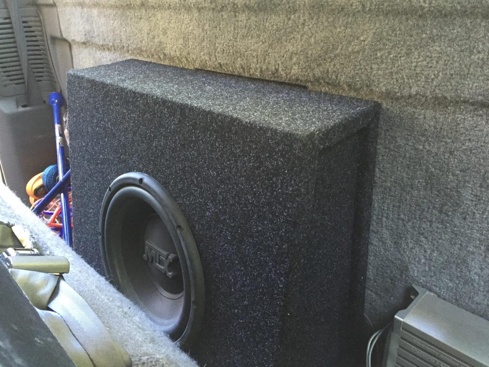 Atrend Bbox Single Sealed 12 Inch Wedge Shaped Subwoofer Enclosure - Universal Wedge Truck Enclosure - Premium Subwoofer Box Improves Audio Quality, Sound & Bass - Red & Black Spring Terminals customer photo 1