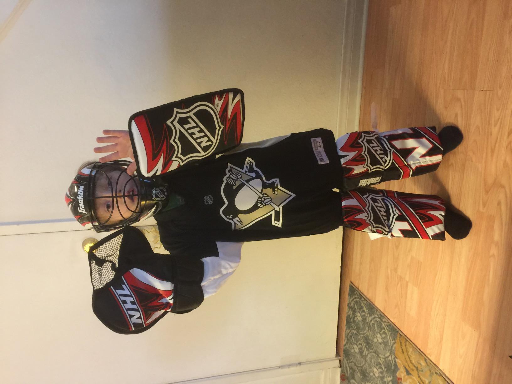 Franklin Sports NHL Youth Mini Hockey Goalie + Mask Set customer photo 2