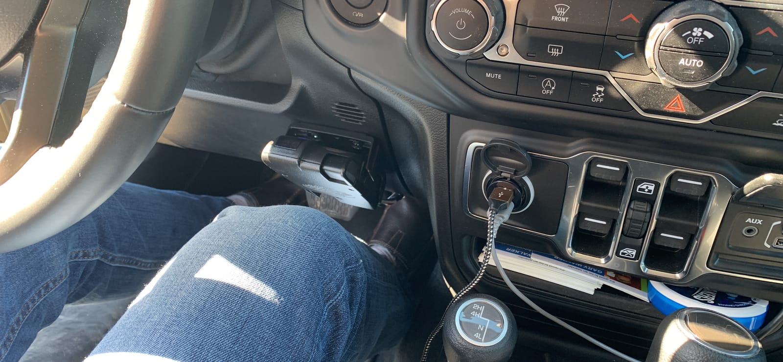 Tekonsha 90160 Primus IQ, Proportional Brake Controller for Trailers with 1-3 Axles, compatible with Ford, GM, Chevy, Dodge, RAM, Toyota, Jeep. Wiring Harness Sold Separately. customer photo 1