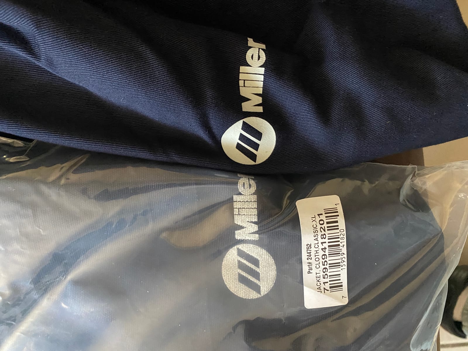 Miller Classic Cloth Welding Jacket, 9oz Navy Cotton, XL, Flame Resistant customer photo 1