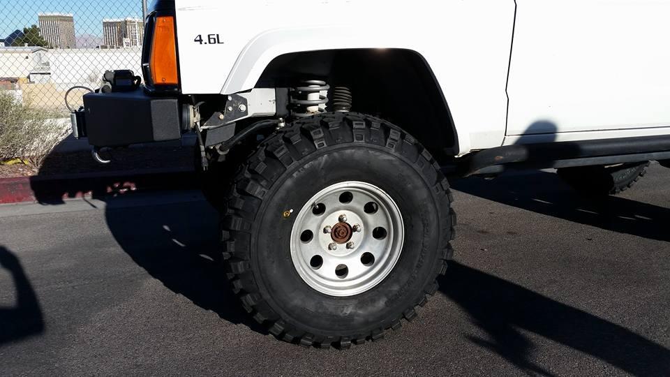 Bushwacker Jeep Flat Style Front & Rear Fender Flares | 4-Piece Set, Black, Textured Finish | 10922-07 | Fits 1984-2001 Jeep Cherokee customer photo 2
