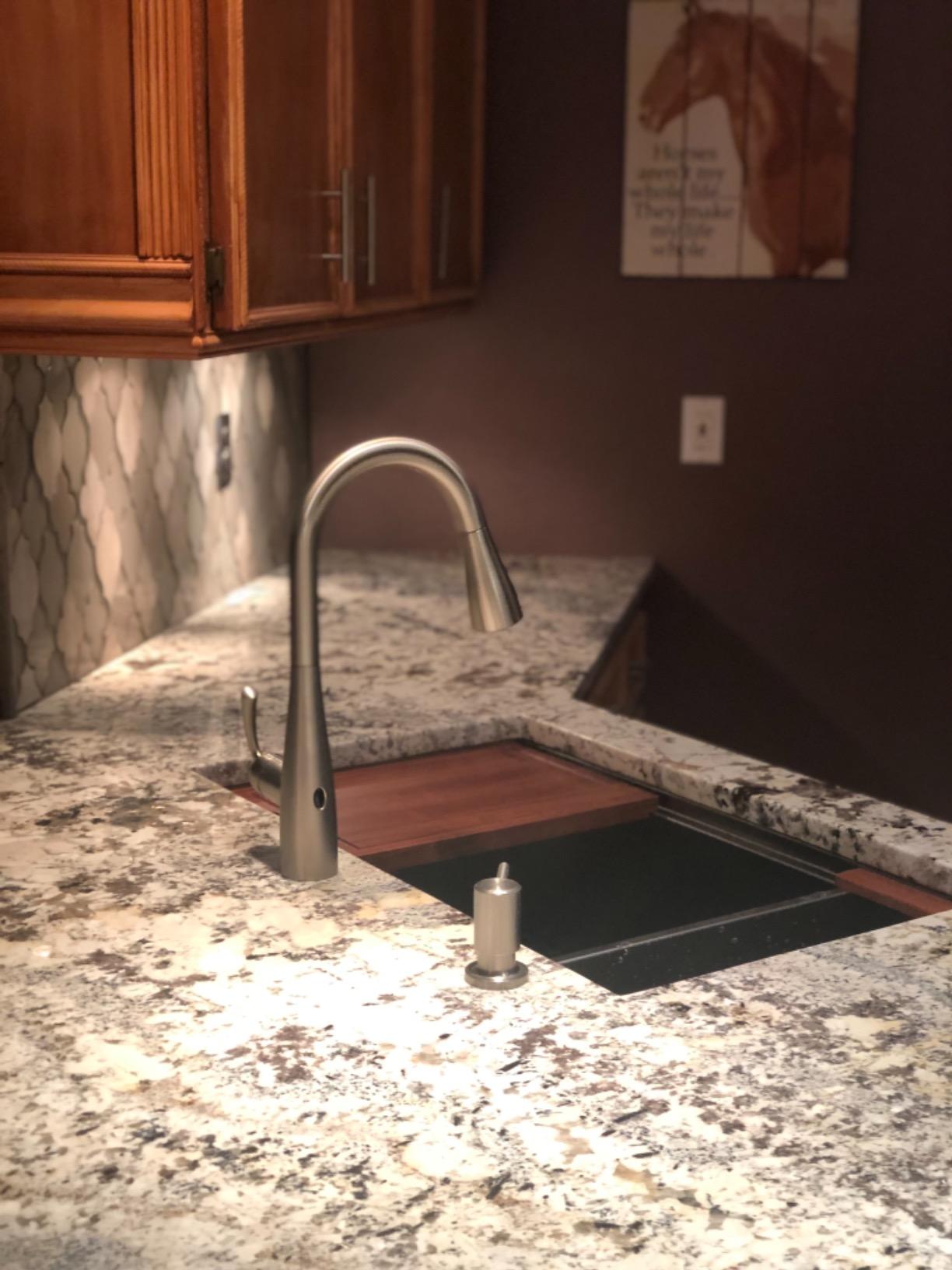 Ruvati 32-in Stainless Steel Undermount Workstation Kitchen Sink-RVH8300 customer photo 2