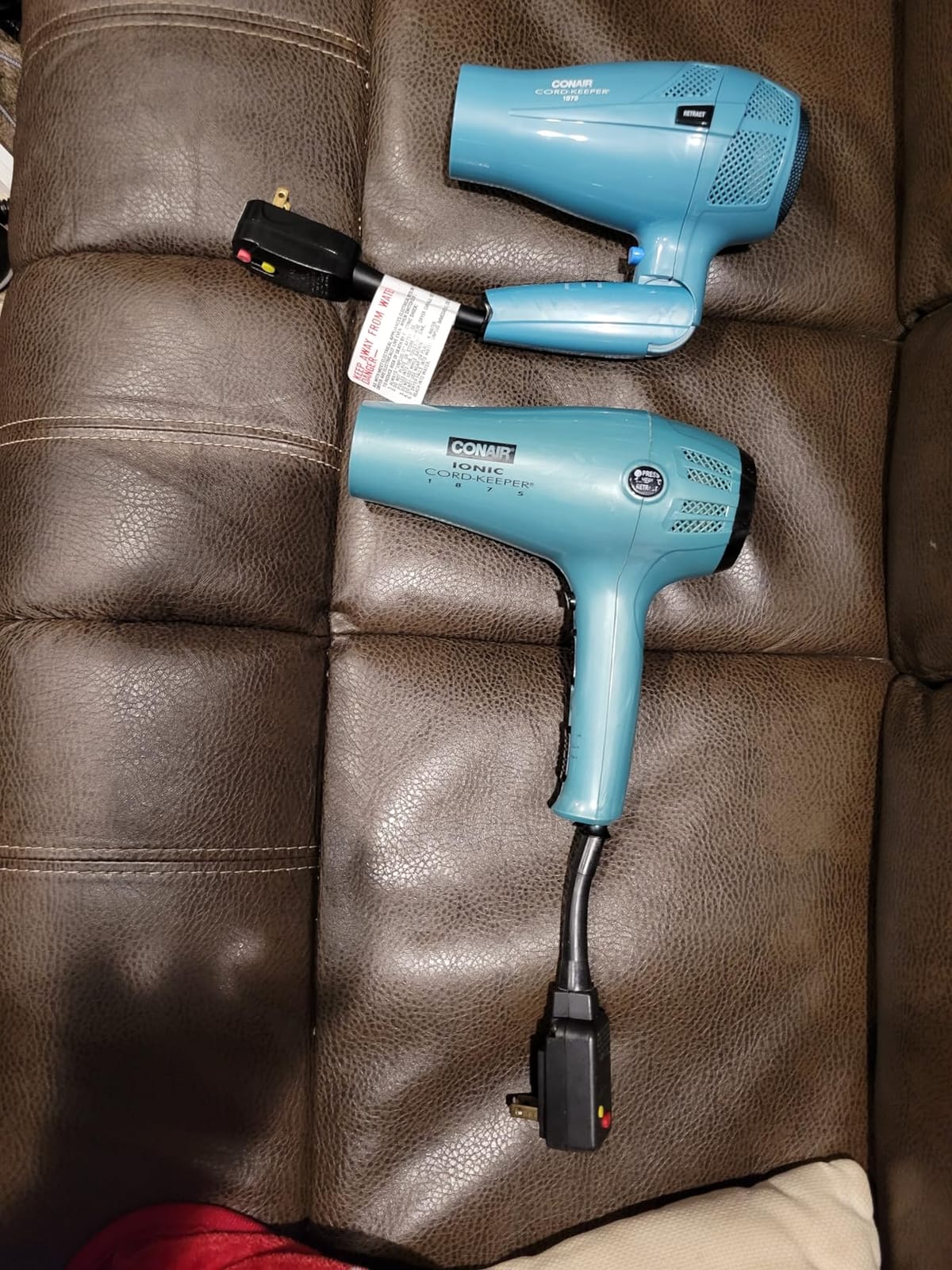 Conair Travel Hair Dryer, Dual Voltage, Folding Handle, 1875W, Blue customer photo 1