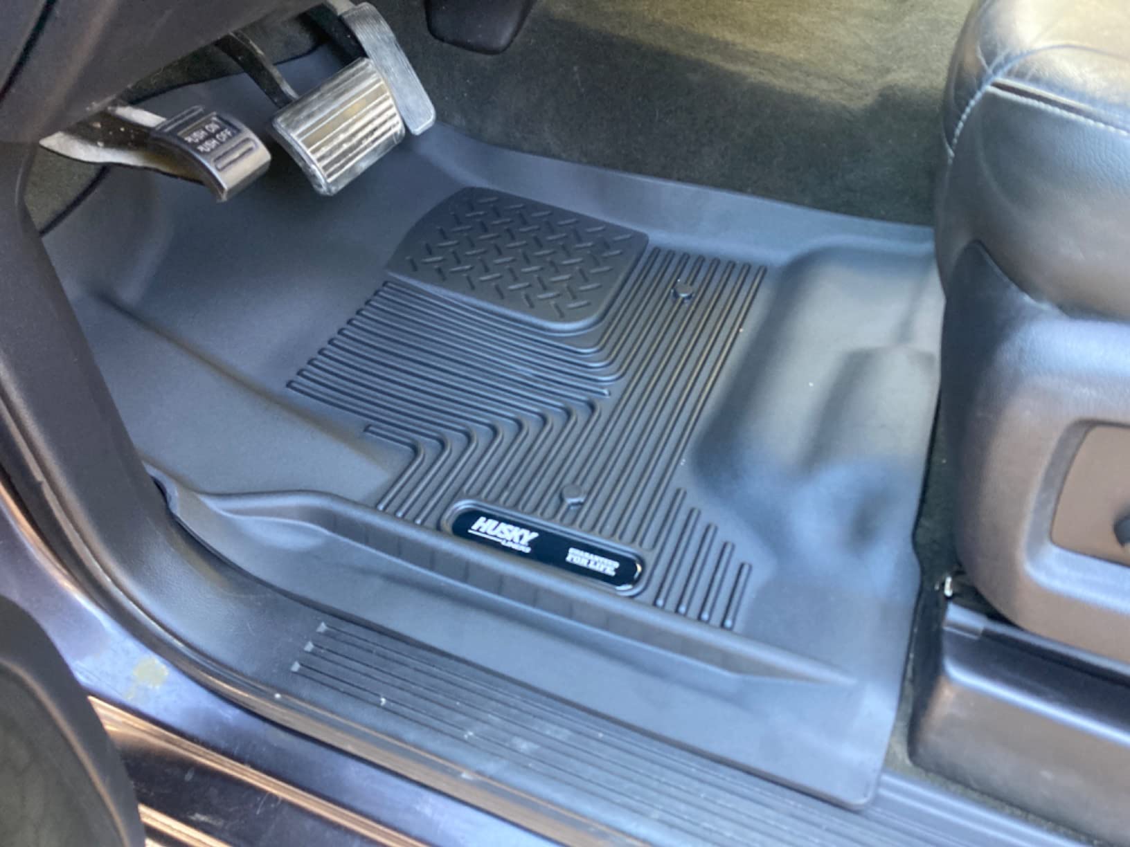 Husky Liners Weatherbeater Floor Mats | Fits 2014 - 2018 Chevrolet Silverado & GMC Sierra 1500 Crew Cab; 15-19 Silverado/Sierra 2500/3500 Crew Cab (Footwell Cvg) | Front & 2nd Row, 3-pc Black - 98231 customer photo 2
