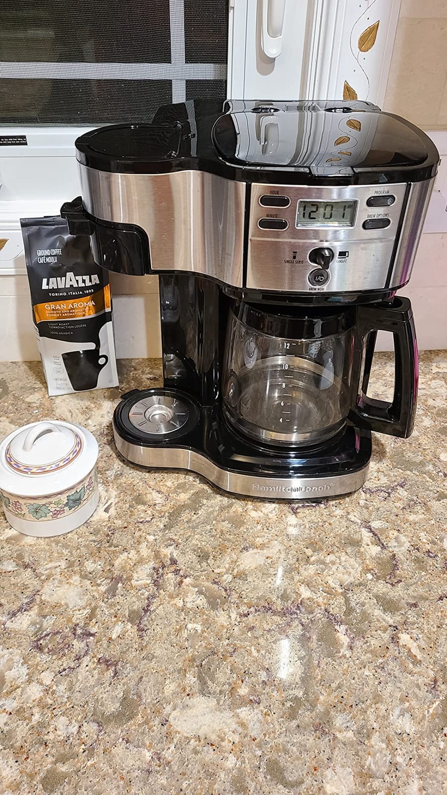 Hamilton Beach 2-Way Brewer Coffee Maker, Single-Serve and 12-Cup Pot, Black/Stainless Steel(49980A), Carafe customer photo 1