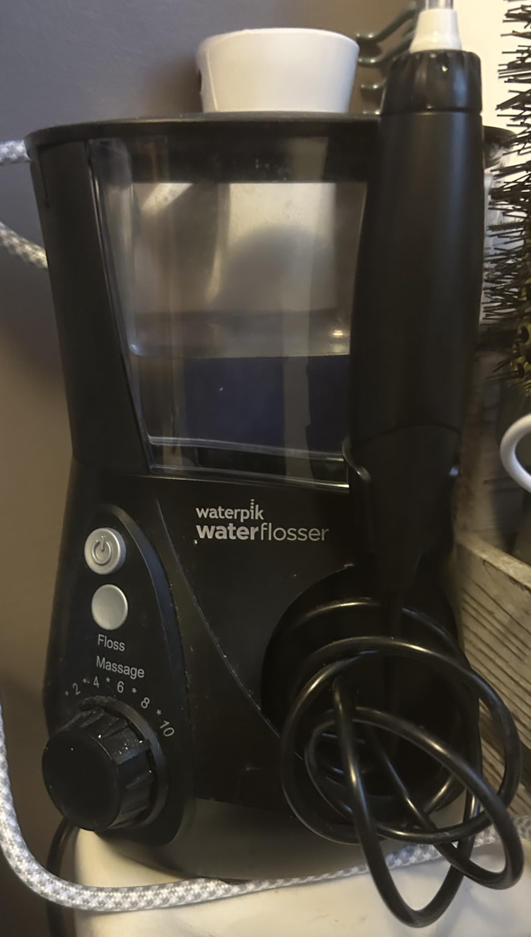 Waterpik Aquarius Countertop Water Flosser with 10 Settings, 7 Tips, White | For Daily Home Gum Health, Dental Braces, Implants, Teeth Cleaning, Multiple Users, ADA Accepted WP-660 Packaging May Vary customer photo 1