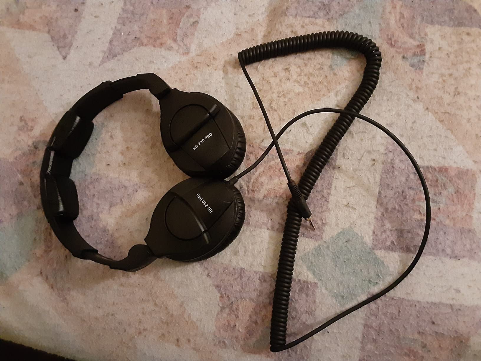 Sennheiser HD 280 Pro Headphone, Black customer photo 2