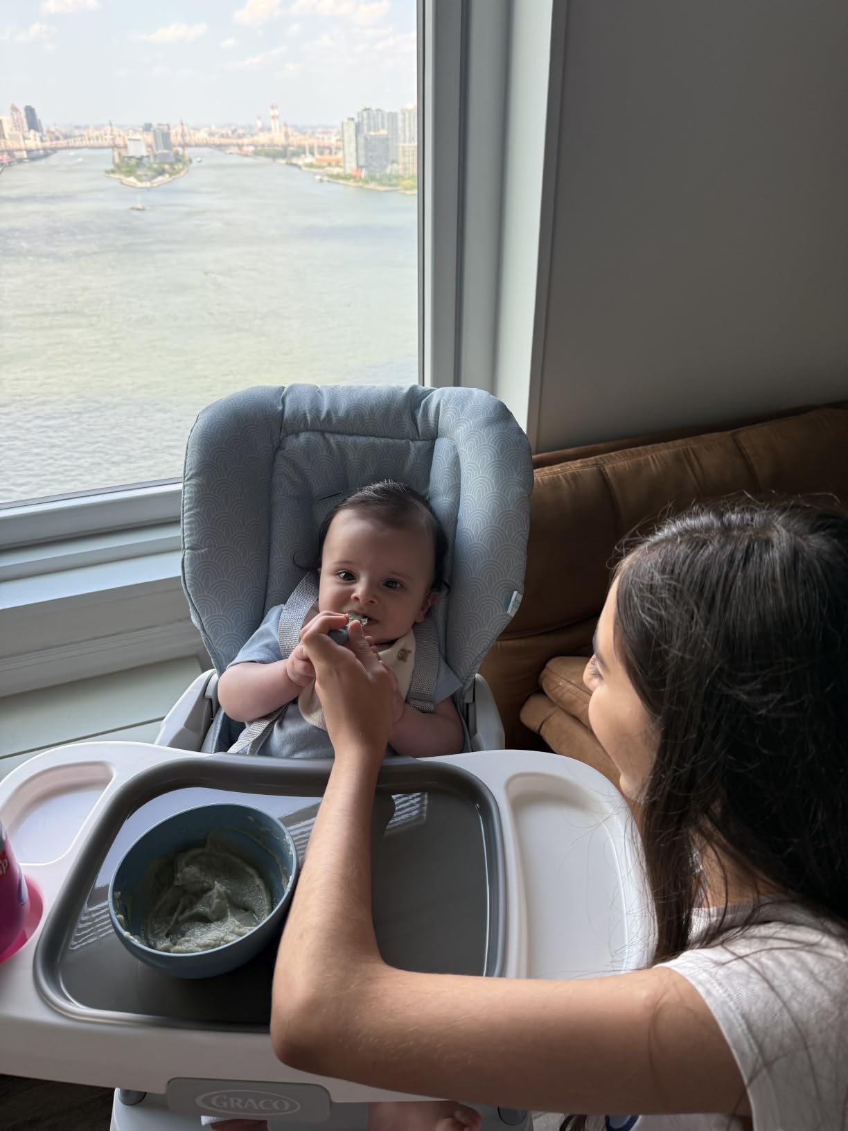 Graco® Slim Snacker High Chair, Ultra Slim, Fast-Folding, Multiple Recline Positions, Comfortable Feeding, Whisk customer photo 1