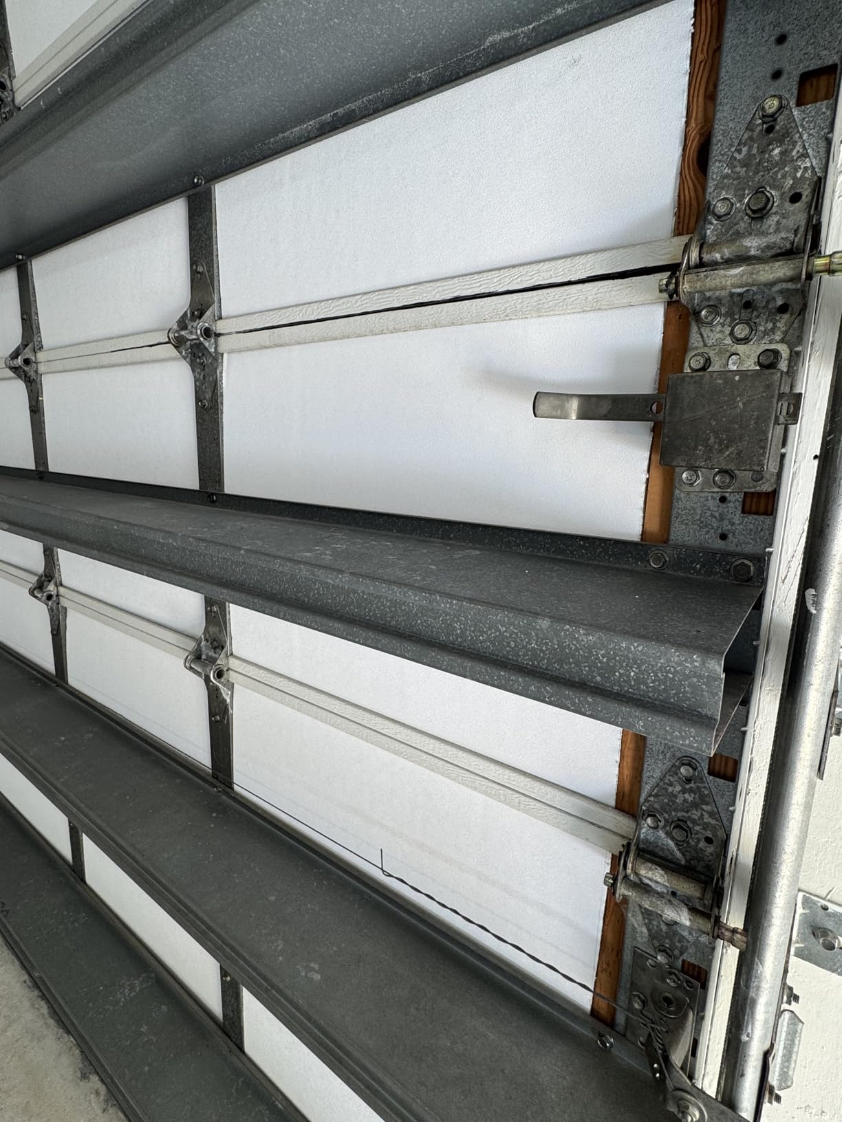 Matador EP1323054_02 SGDIK002 Garage Door Insulation Kit, X-Large, White customer photo 1