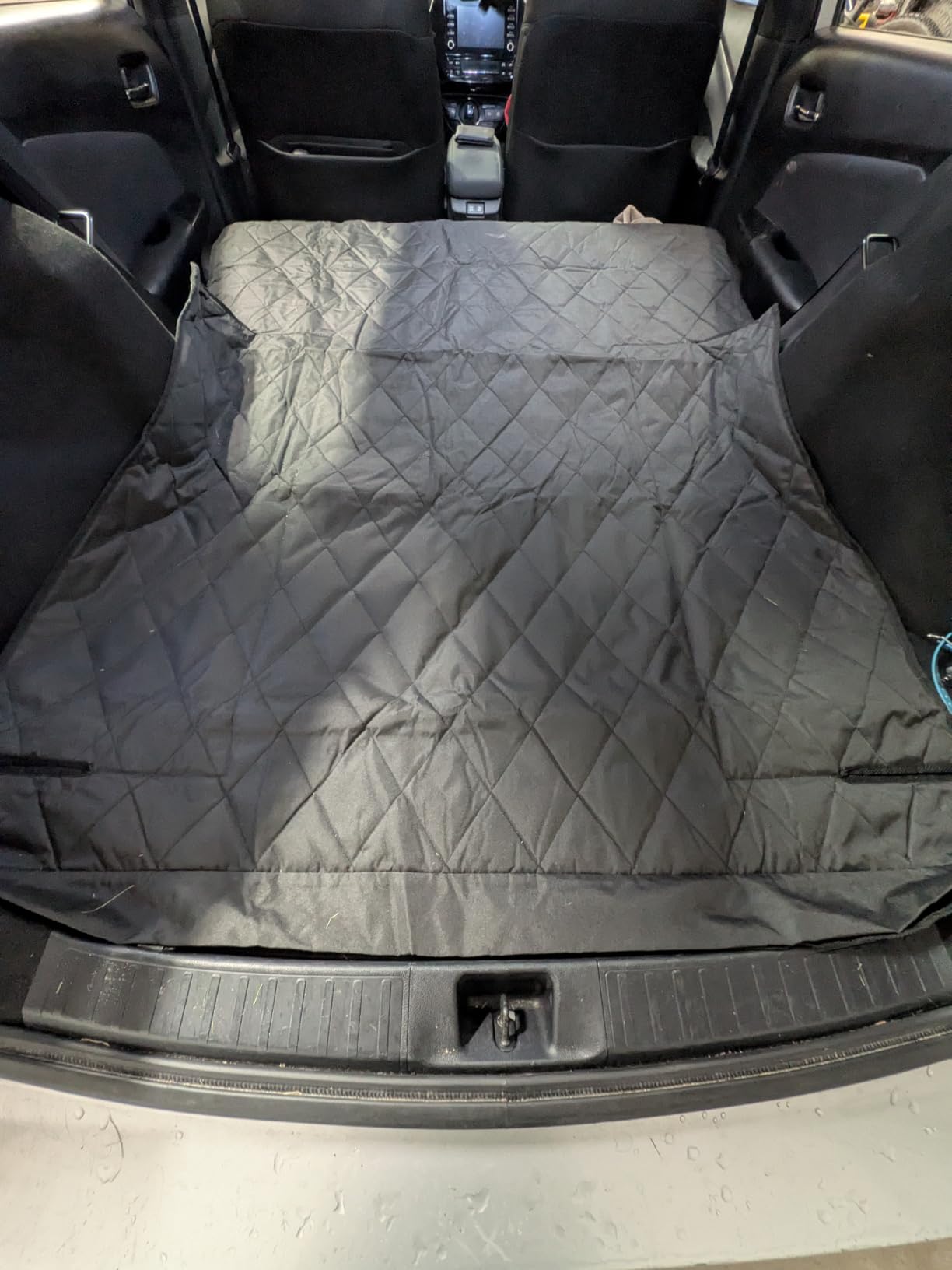 4Knines Heavy-Duty SUV Cargo Liner for Dogs, Black Large customer photo 1