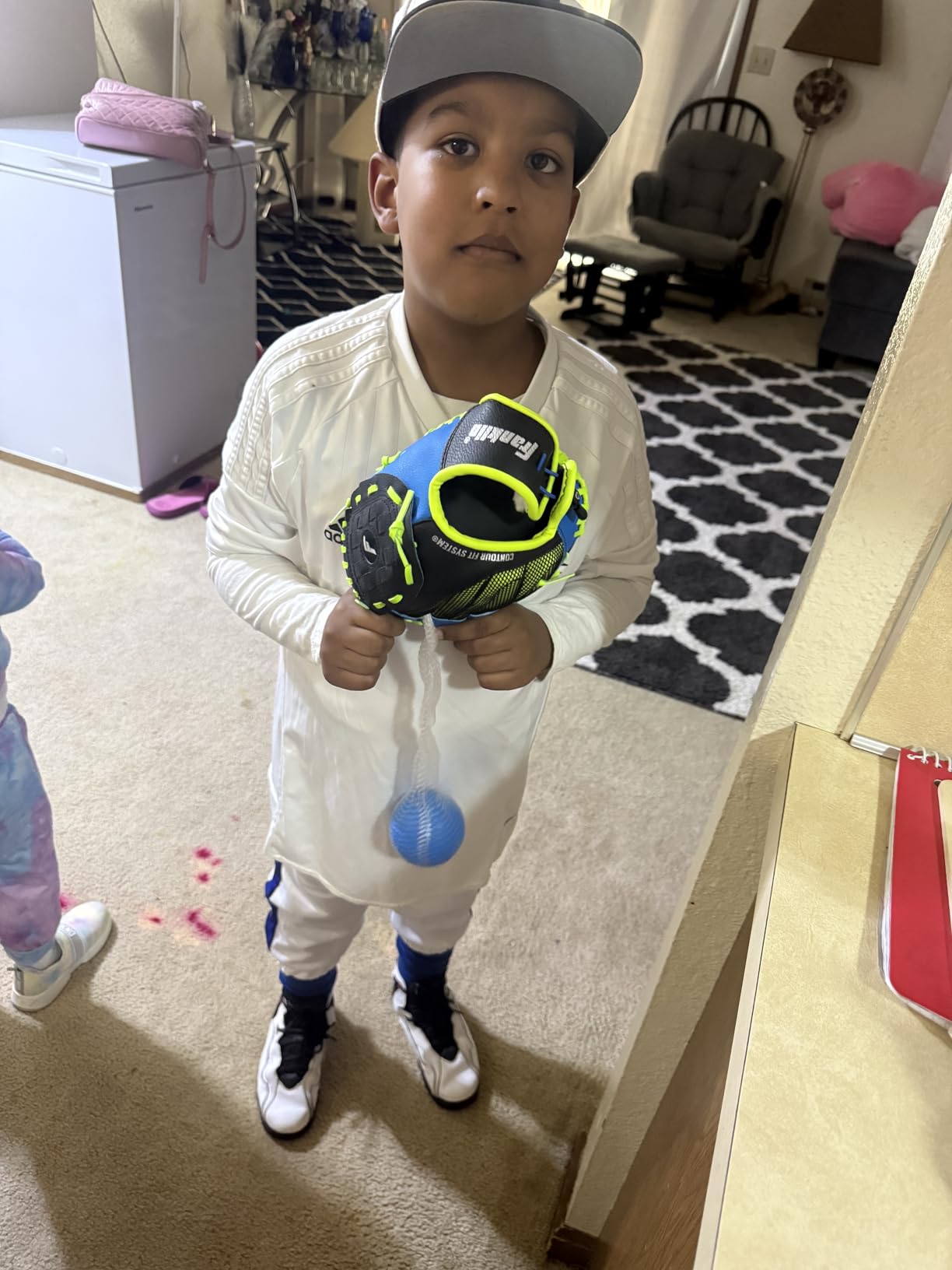 Franklin Sports Kids Baseball Glove - NeoGrip Boys + Girls Youth Tball Glove - Teeball, Baseball + Softball Mitt customer photo 1
