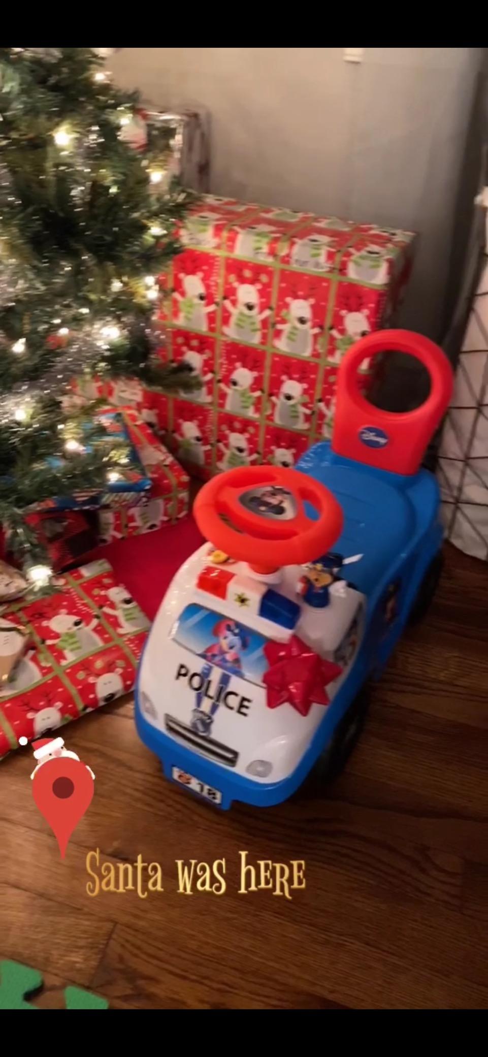 Kiddieland Disney Mickey Police Car Ride-On, Toddler Push Toy with Lights customer photo 2