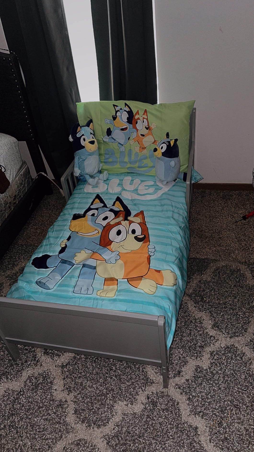 Delta Children Fancy Wood Toddler Bed - Greenguard Gold Certified, Grey customer photo 2