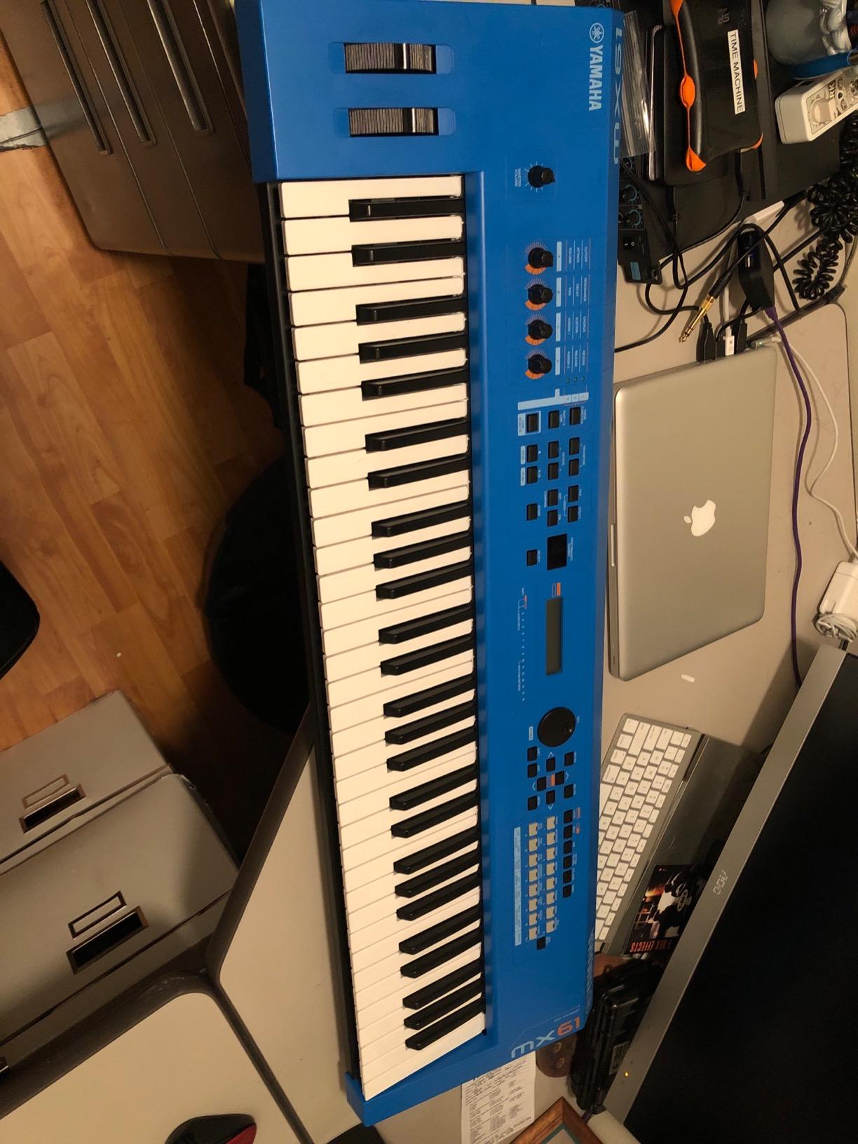 Yamaha MX61BK Music Production Synthesizer, 61-Key, Black customer photo 2