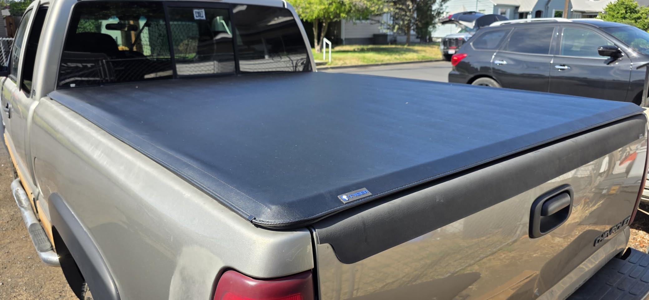 Tyger Auto T1 Soft Roll Up Truck Bed Tonneau Cover Compatible with 2014-2018 Chevy Silverado / GMC Sierra 1500; 2015-2019 2500 HD 3500 HD; 2019 LD/Limited Only | 6'6