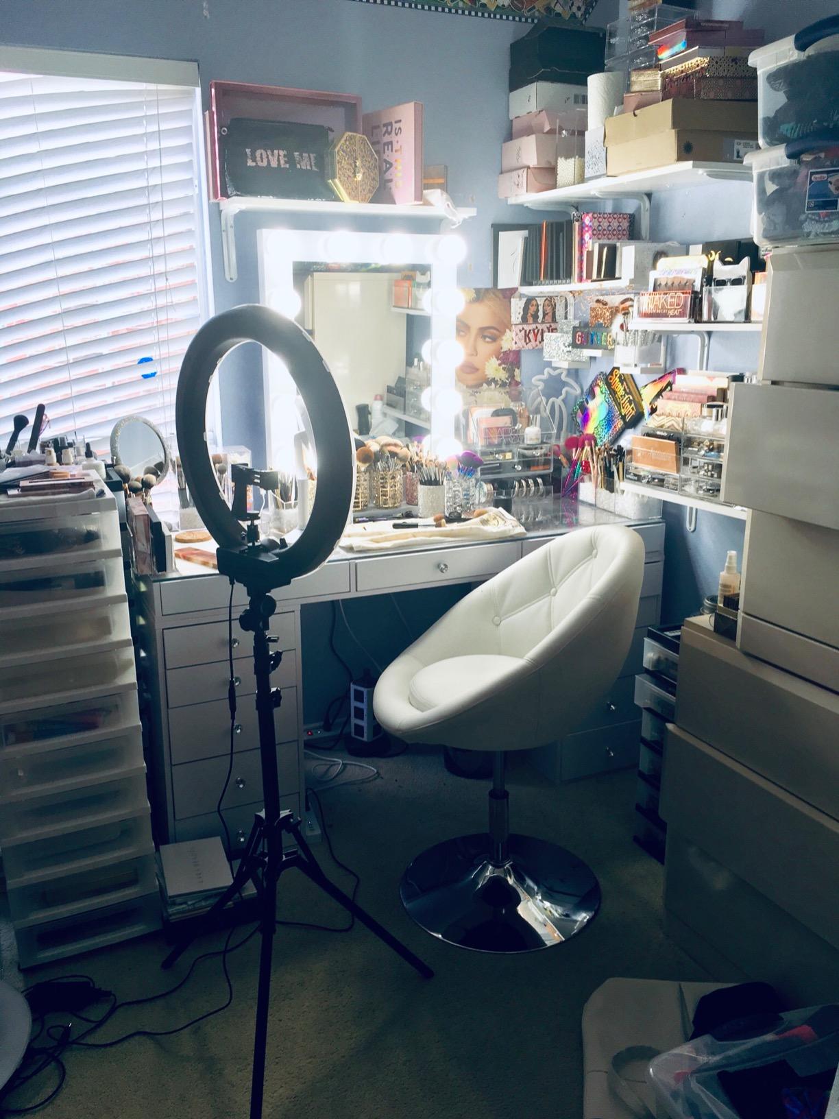 NEEWER RL-18 Ring Light 18inch Kit: 55W 5600K Professional LED with Stand customer photo 1
