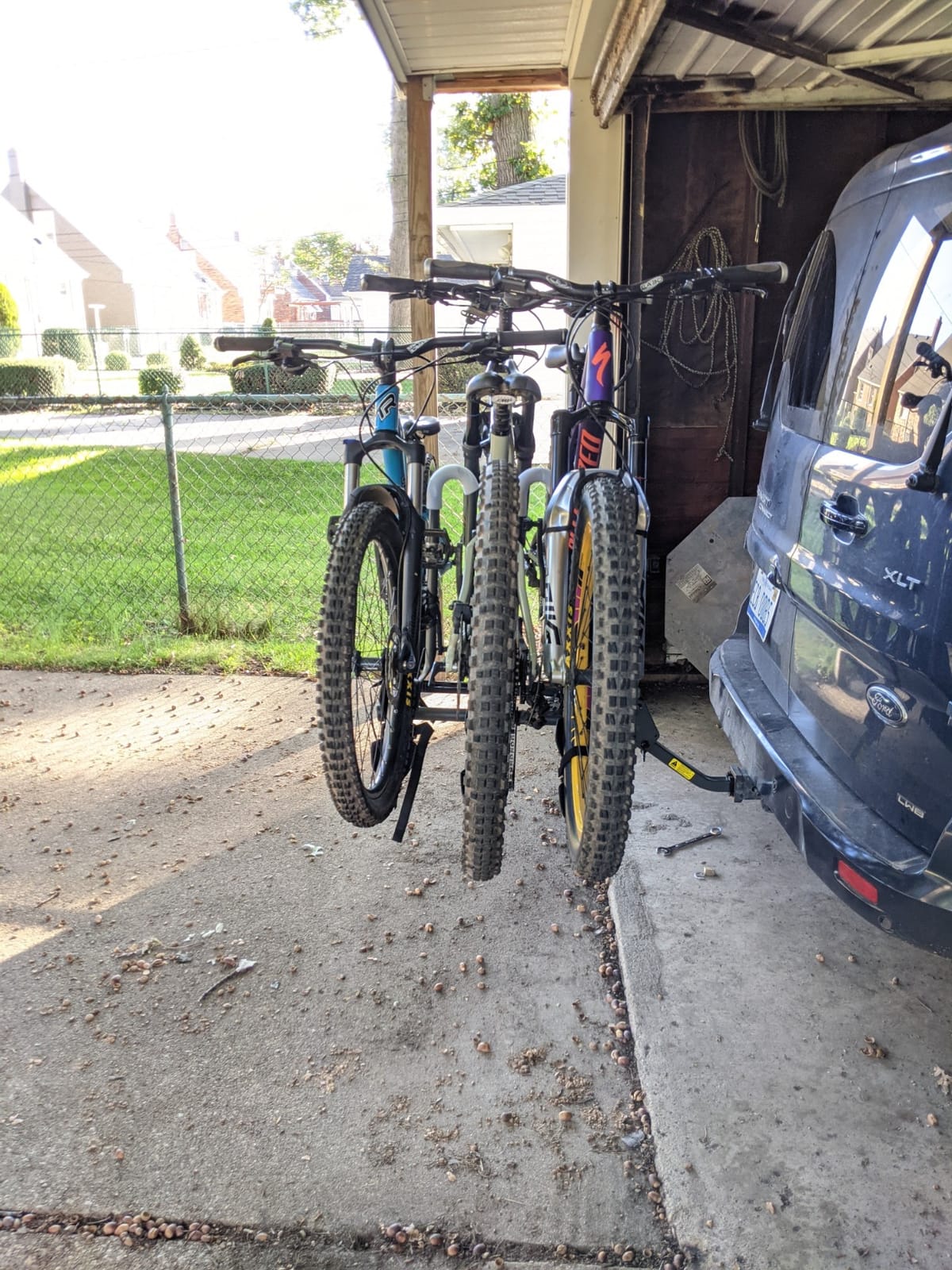 Bell Right Up 350 3-Bicycle Platform Hitch Rack customer photo 2