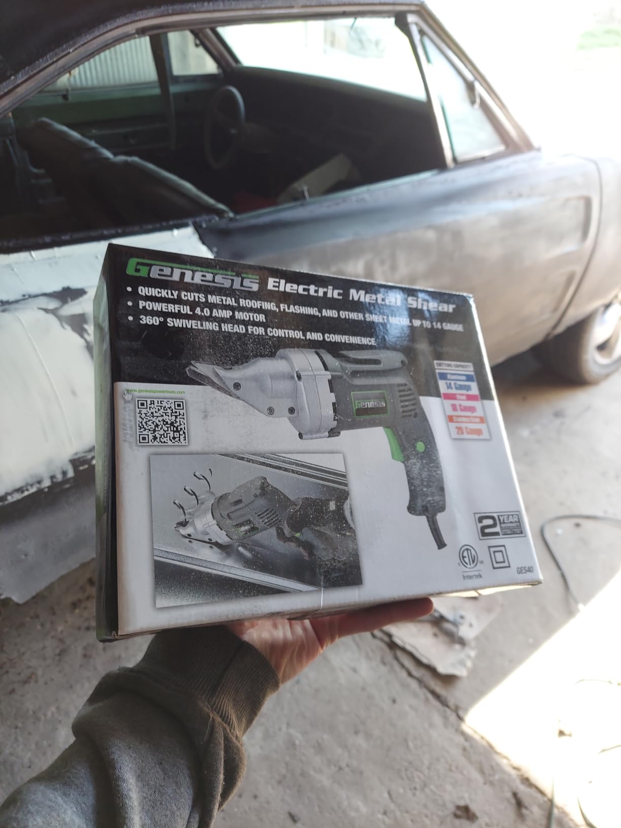Genesis Electric Metal Cutting Shear 4 Amp 14-Gauge Swivel-Head Variable-Speed (GES40) customer photo 2