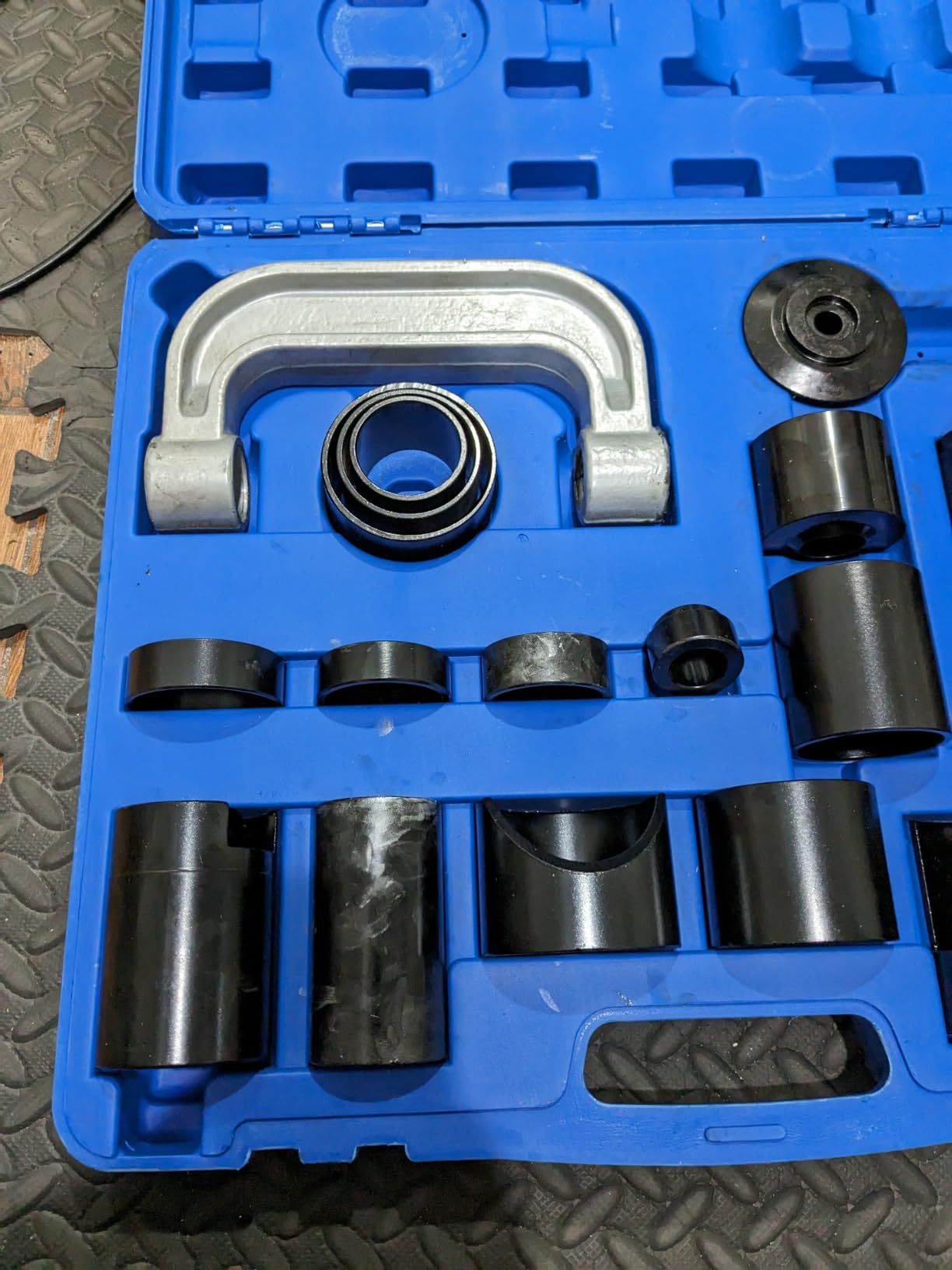 OMT 21pc Ball Joint Press Kit, Ball Joint Tools for 2WD and 4WD Vehicles customer photo 1