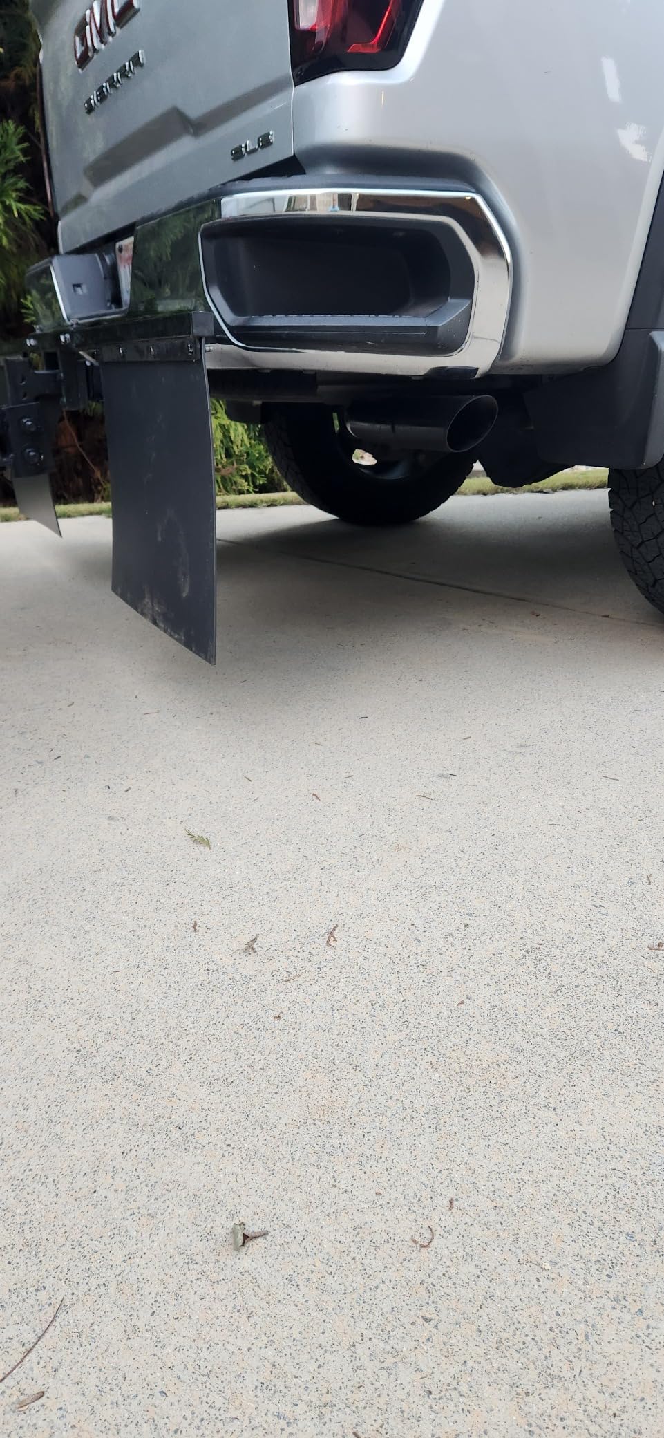Buyers Products RC30PPB 24 x 30 Inch Black Polymer Mud Flaps, 2 Pack customer photo 1