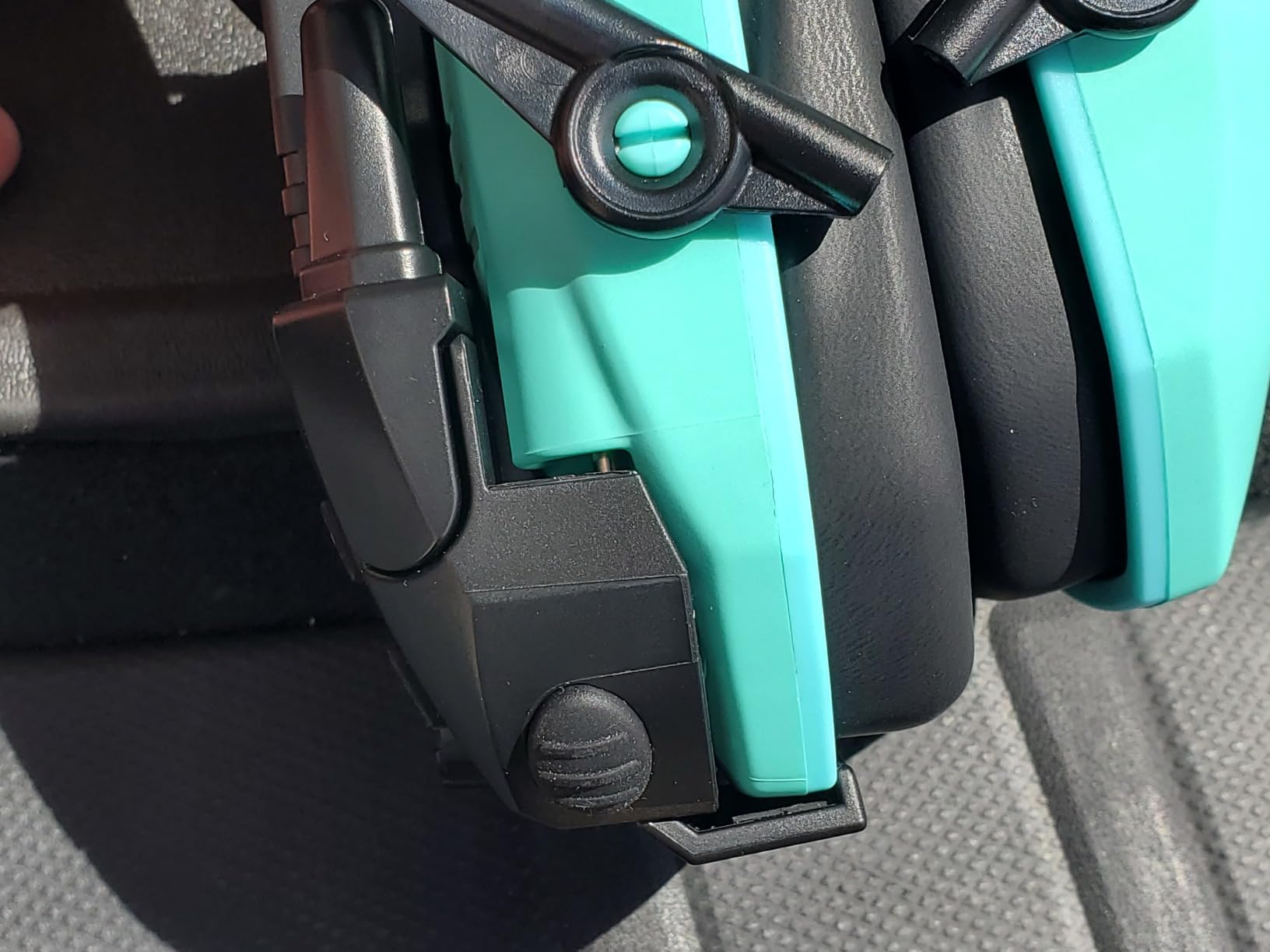 Walker's Razor Slim Electronic Muff customer photo 1