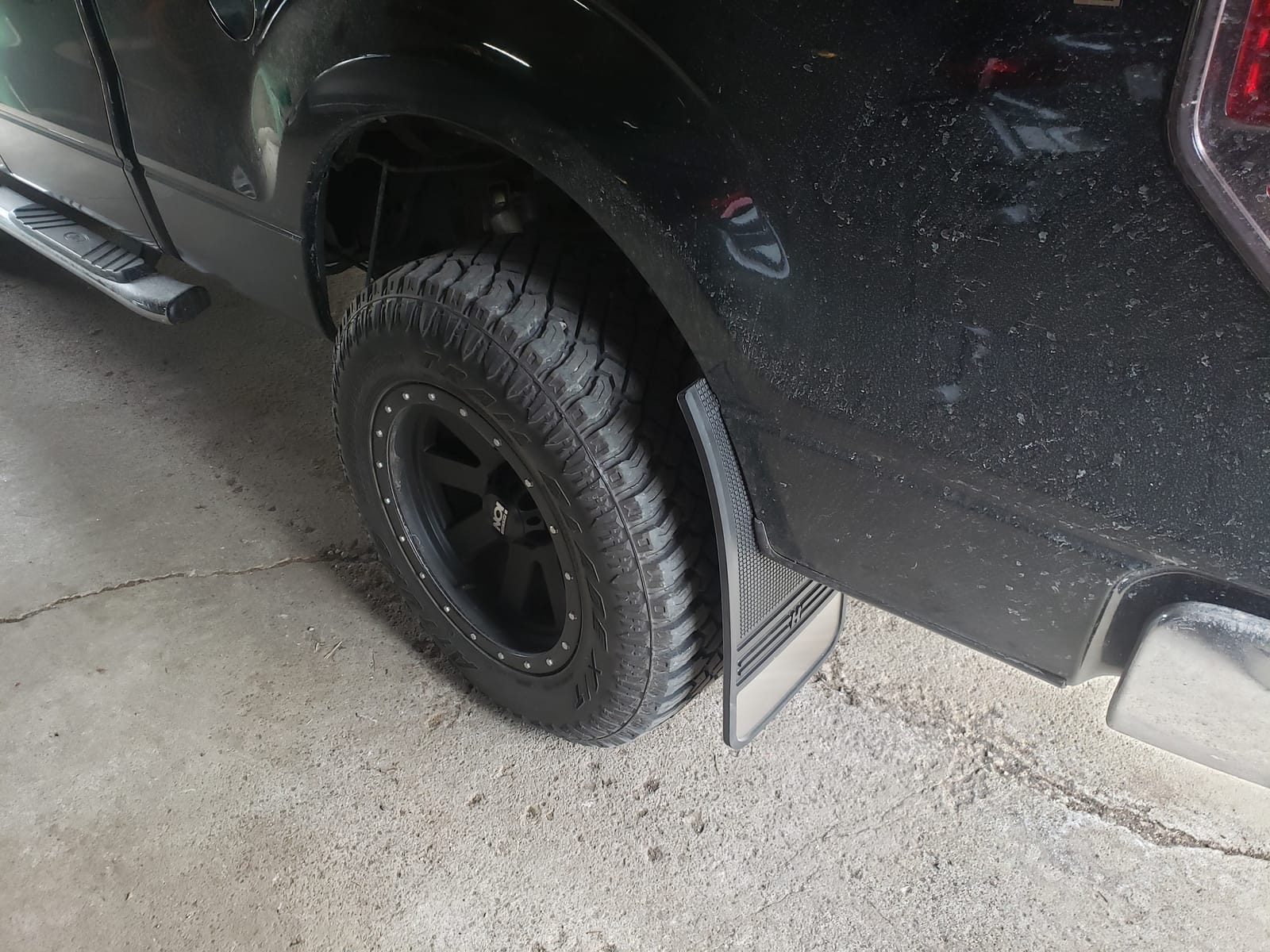 Husky Liners Universal Muddog Mud Flaps | Rubber Rear Mud Flaps - 12