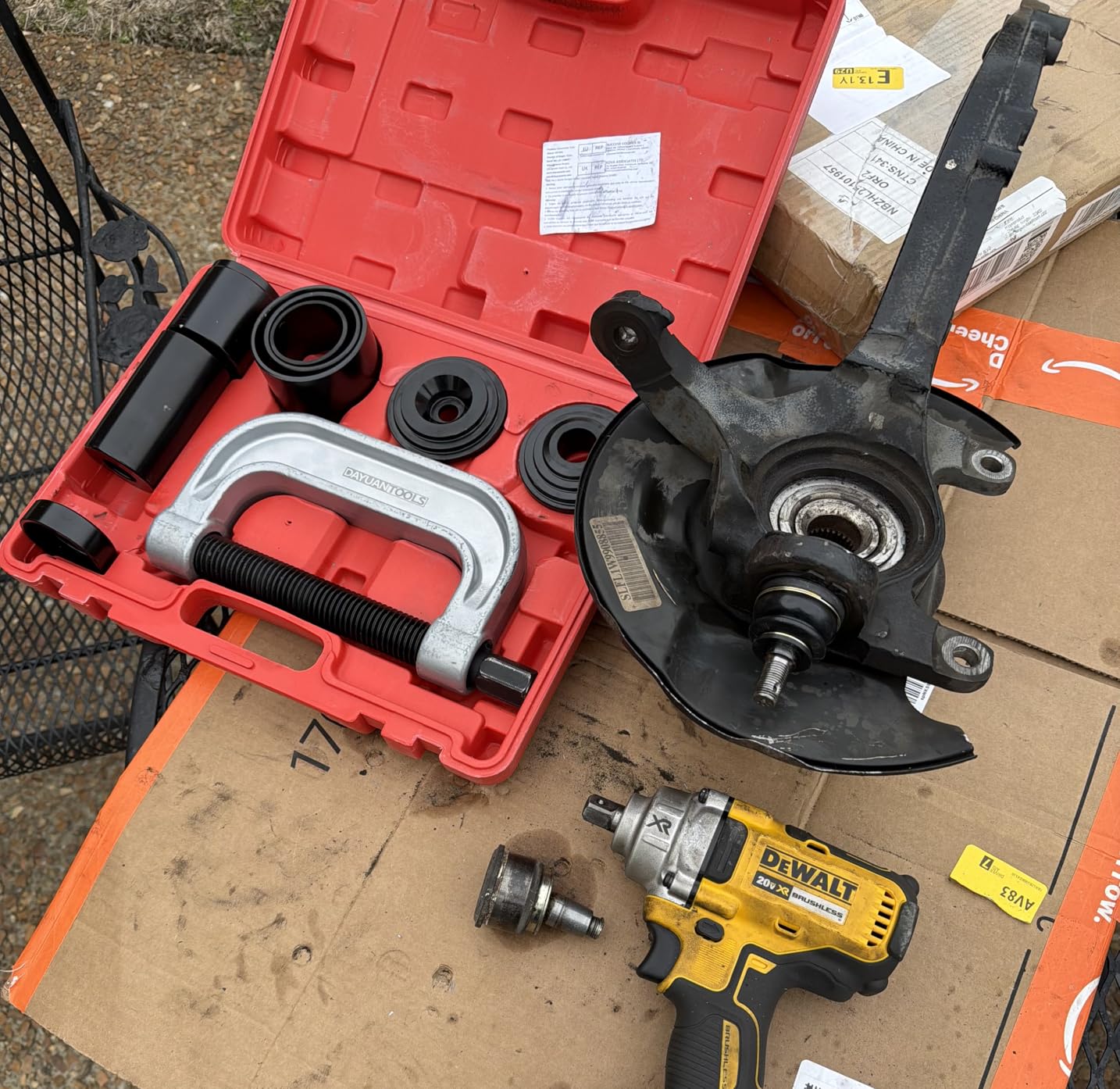 DAYUAN Ball Joint Press & U Joint Removal Tool Kit, Red Case customer photo 1