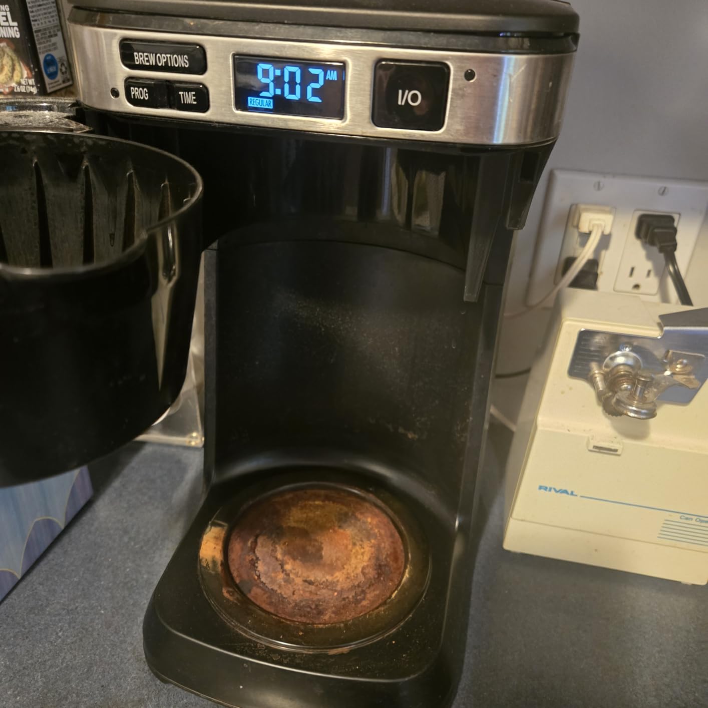 Hamilton Beach FrontFill 12 Cup Programmable Drip Coffee Maker customer photo 2