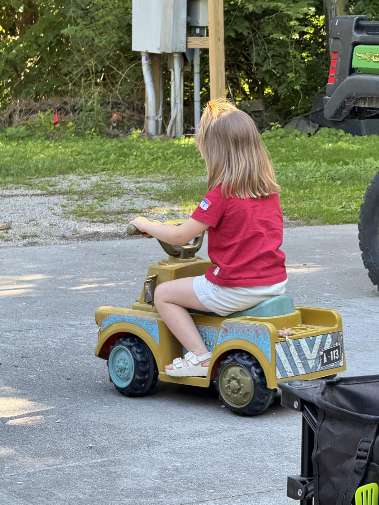 Kid Trax Toddler Disney Cars 3 Tow-Mater Electric Quad Ride-On, Kids 1.5-3 Years Old, 6 Volt Battery and Charger Included, Max Weight 45 lbs, Tow-Mater brown customer photo 1