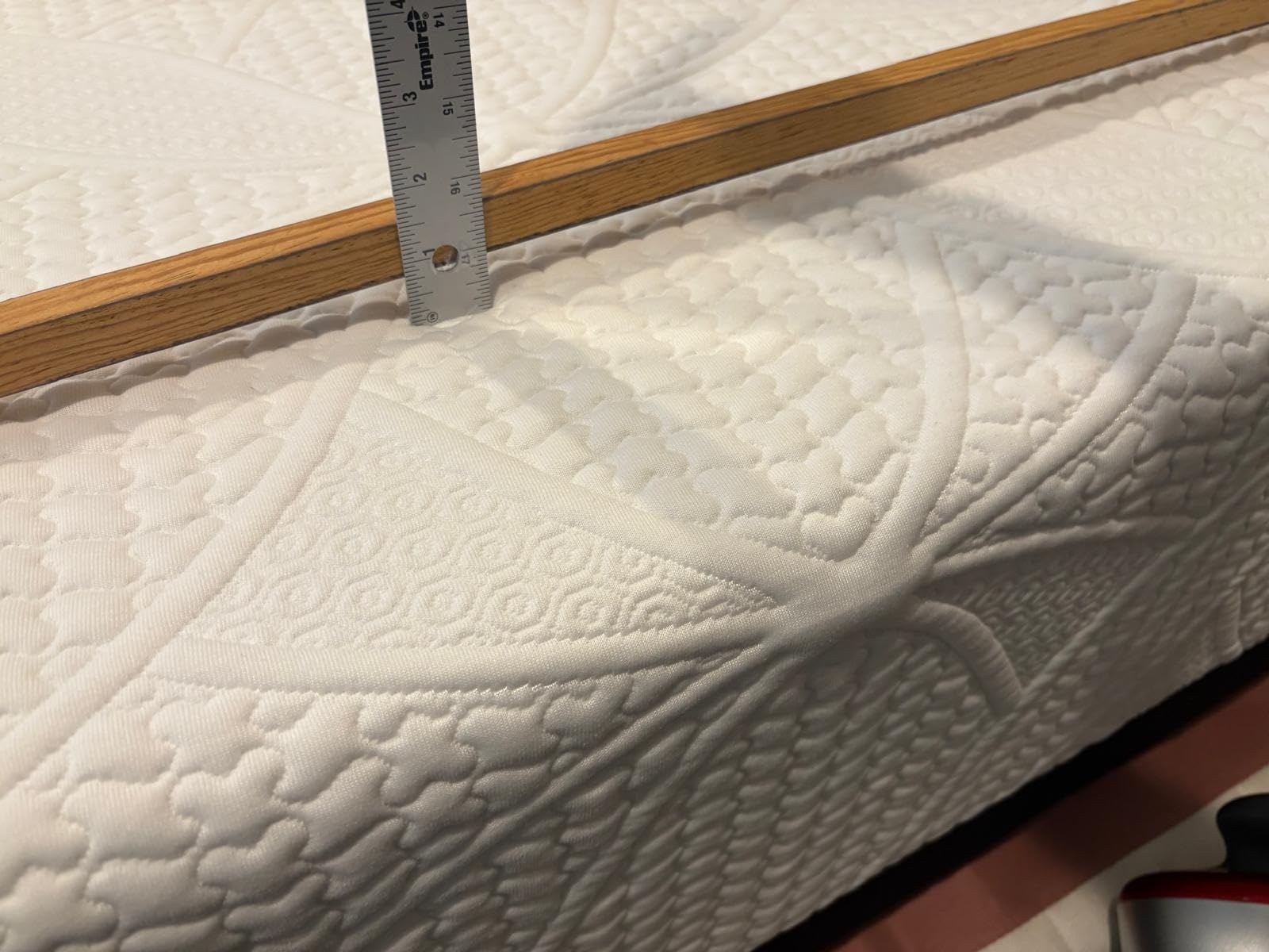 COOL GEL Chill Memory Foam 14-Inch Mattress with 2 Pillows, CertiPUR-US Certified, Mattress in a Box, King, White customer photo 2