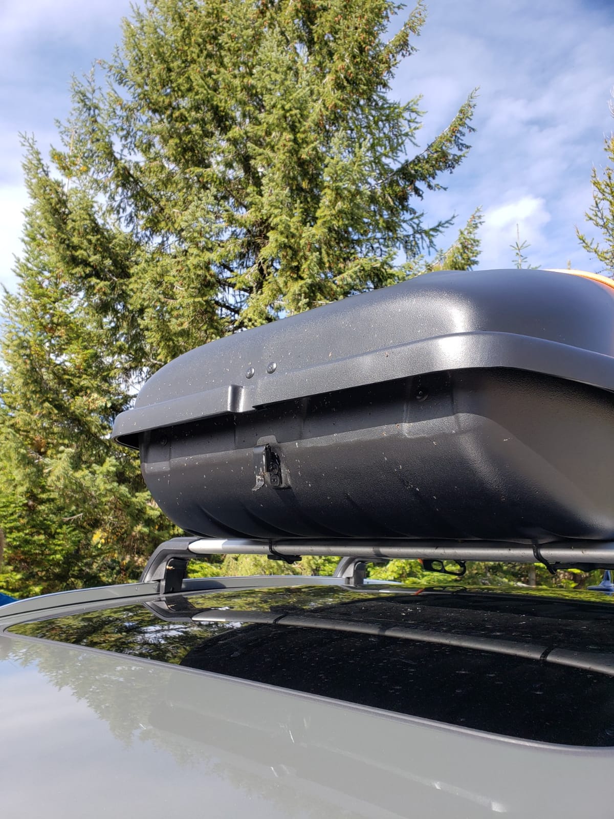 10 cu. ft. Rooftop Cargo Carrier, Weatherproof Lockable, 110 lb. Capacity customer photo 2