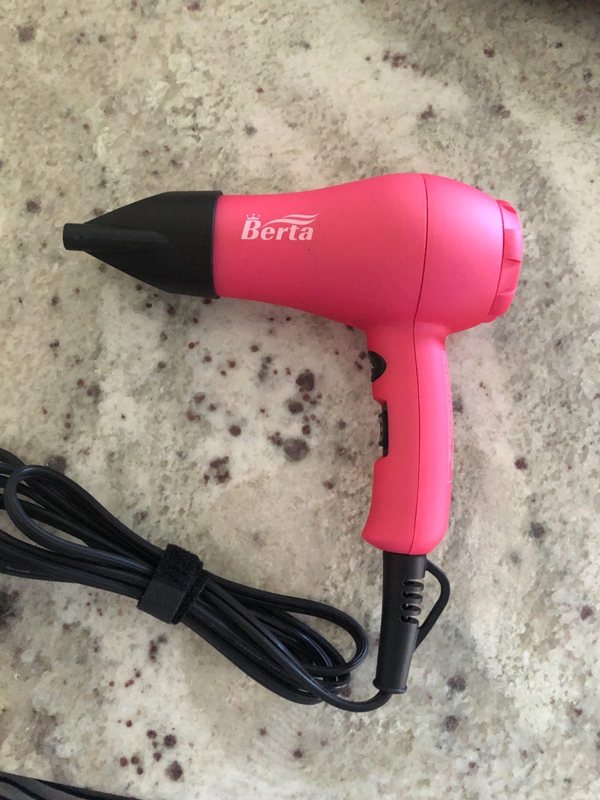 Travel Mini Hair Dryer Ceramic Ionic 1000 Watts Blow Dryer for RV Lightweight 2 Speed Settings with a Concentrator, Black customer photo 1