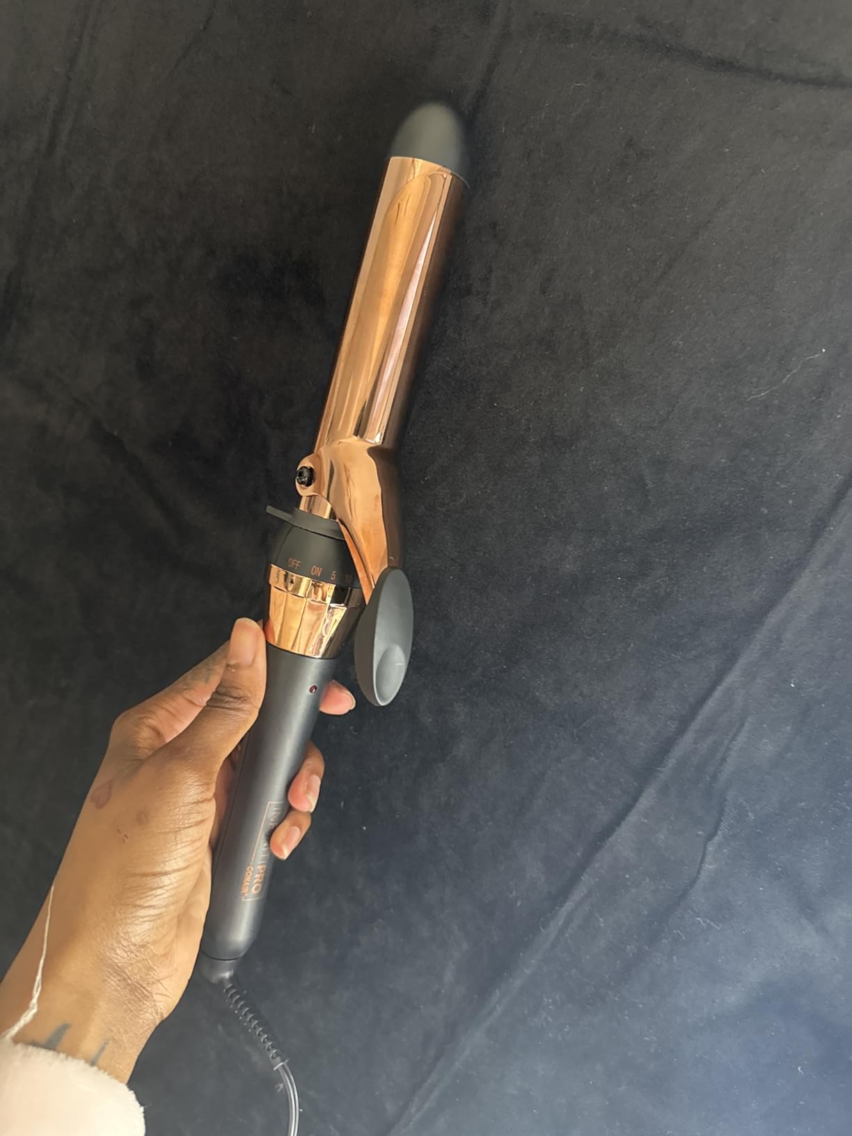 INFINITIPRO BY CONAIR Rose Gold Titanium 1 1/4-Inch Curling Iron, 1 ¼ inch barrel produces loose curls – for use on medium and long hair customer photo 1