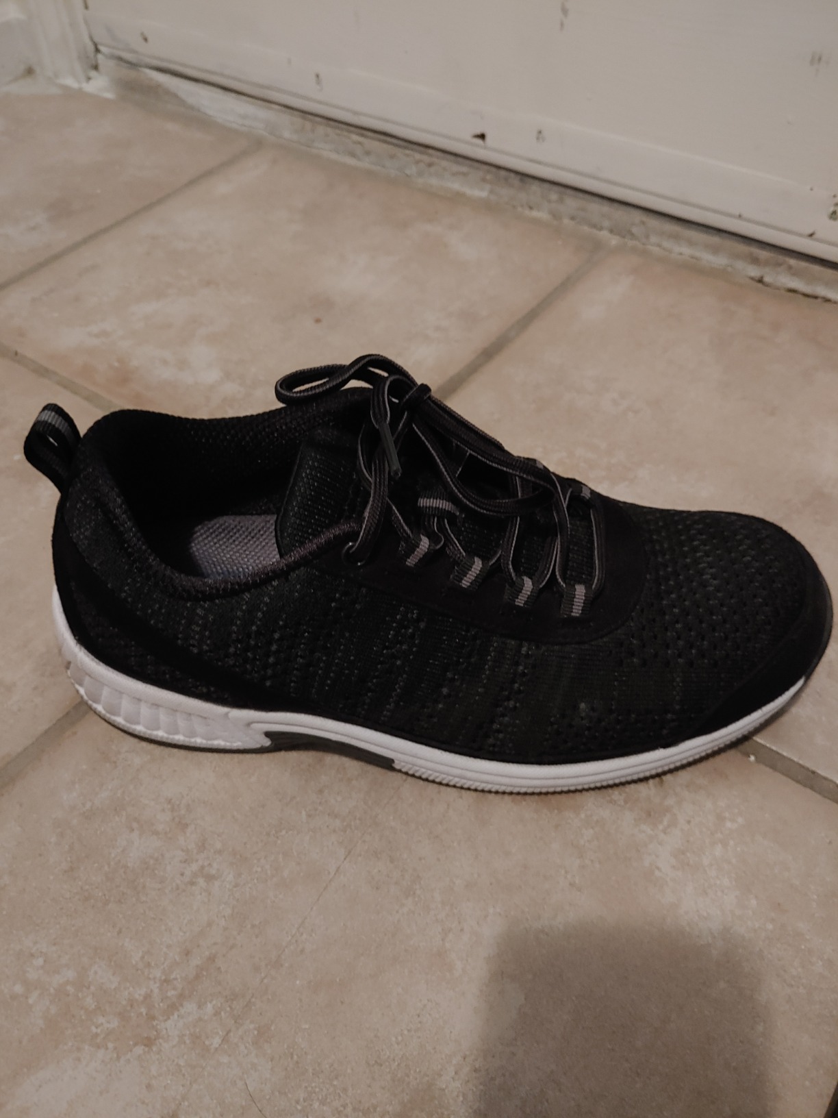 Orthofeet Lava Orthopedic Men's Walking Shoes customer photo 1