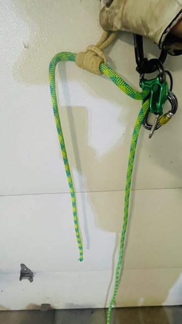 X XBEN 10.5 mm UIAA Dynamic Climbing Rope 45M(150FT), Safety Nylon Kernmantle Rope for Rock Climbing, Tree Climbing, Ice Climbing, Rappelling, Rescue customer photo 2