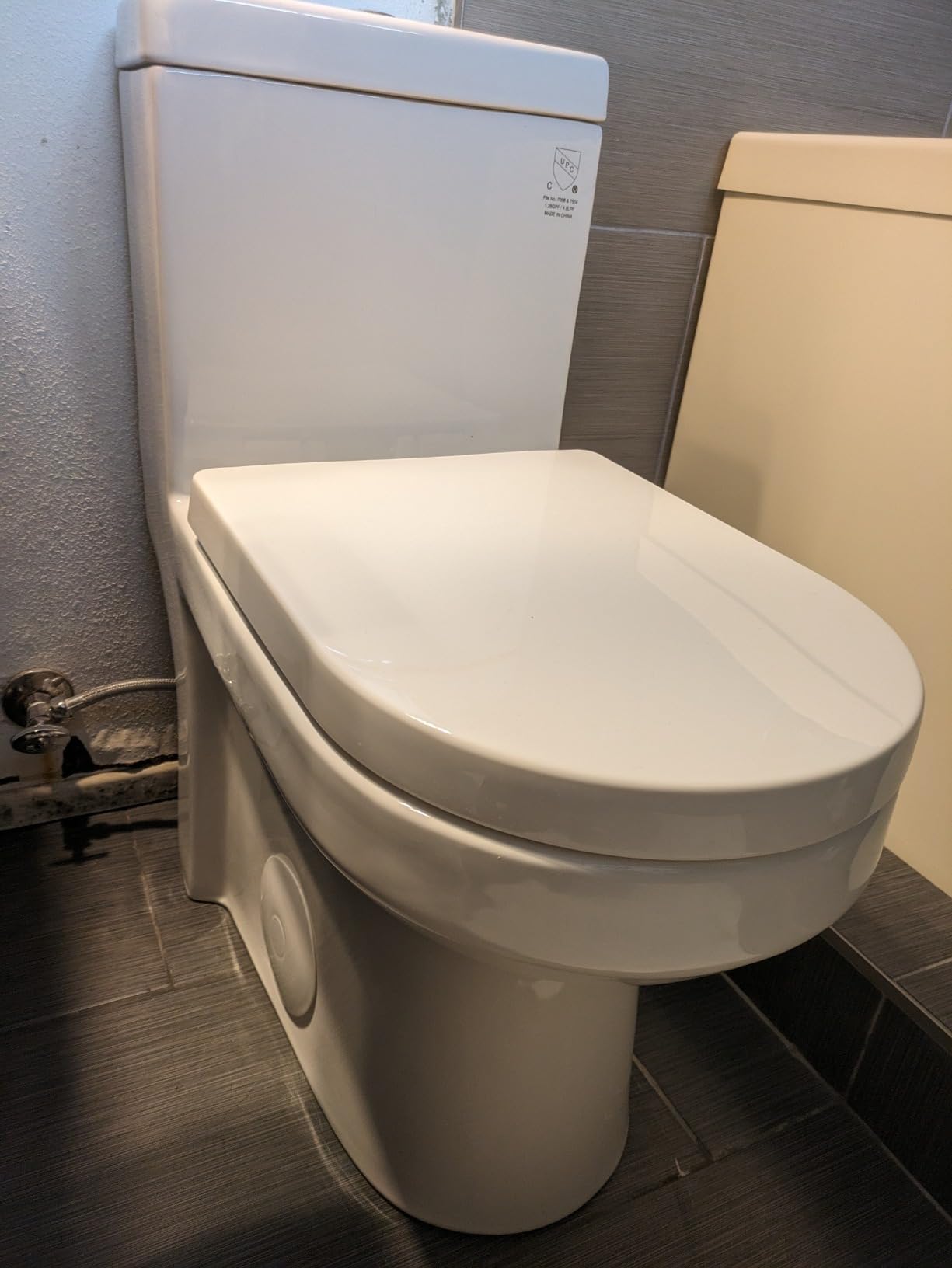 HOROW HWMT-8733 Small Compact One Piece Toilet For Bathroom, Powerful & Quiet Dual Flush Modern Toilet, 12'' Rough-In Toilet & Soft Closing Seat Include, 25