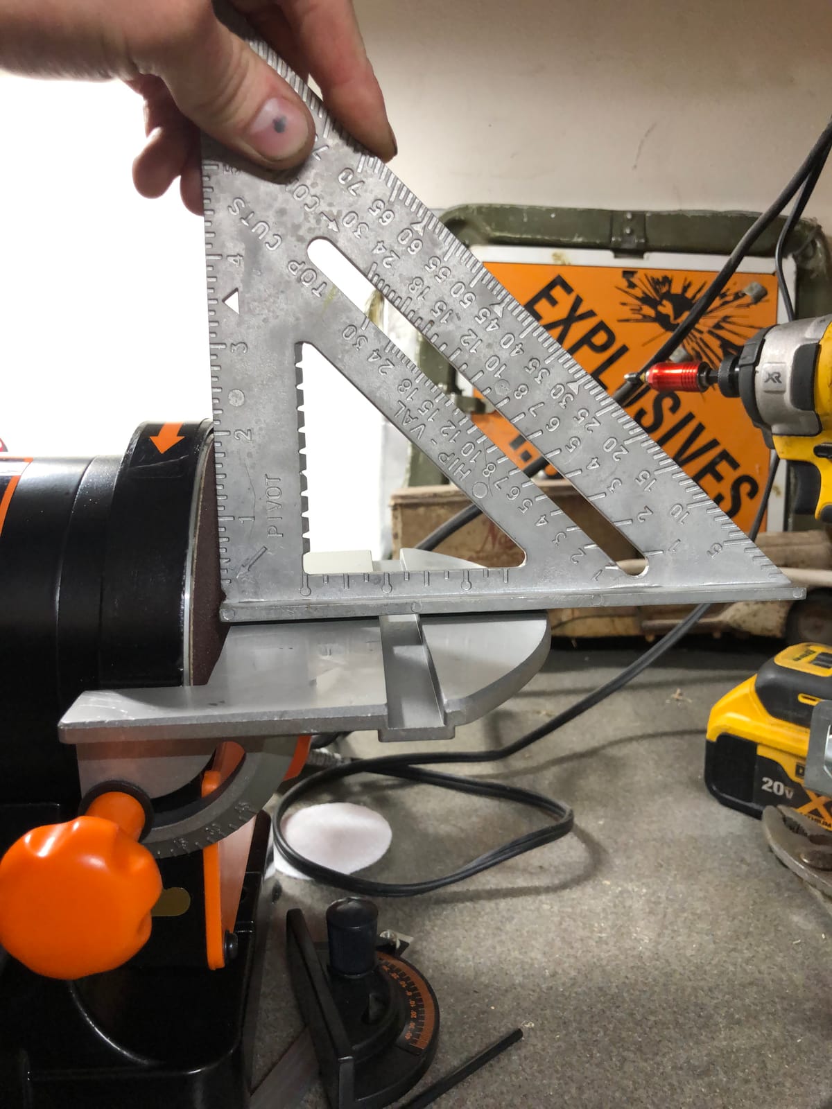 WEN Benchtop Belt and Disc Sander with 1 x 30 in. Belt and 5 in. Sanding Disc (6515T) customer photo 2