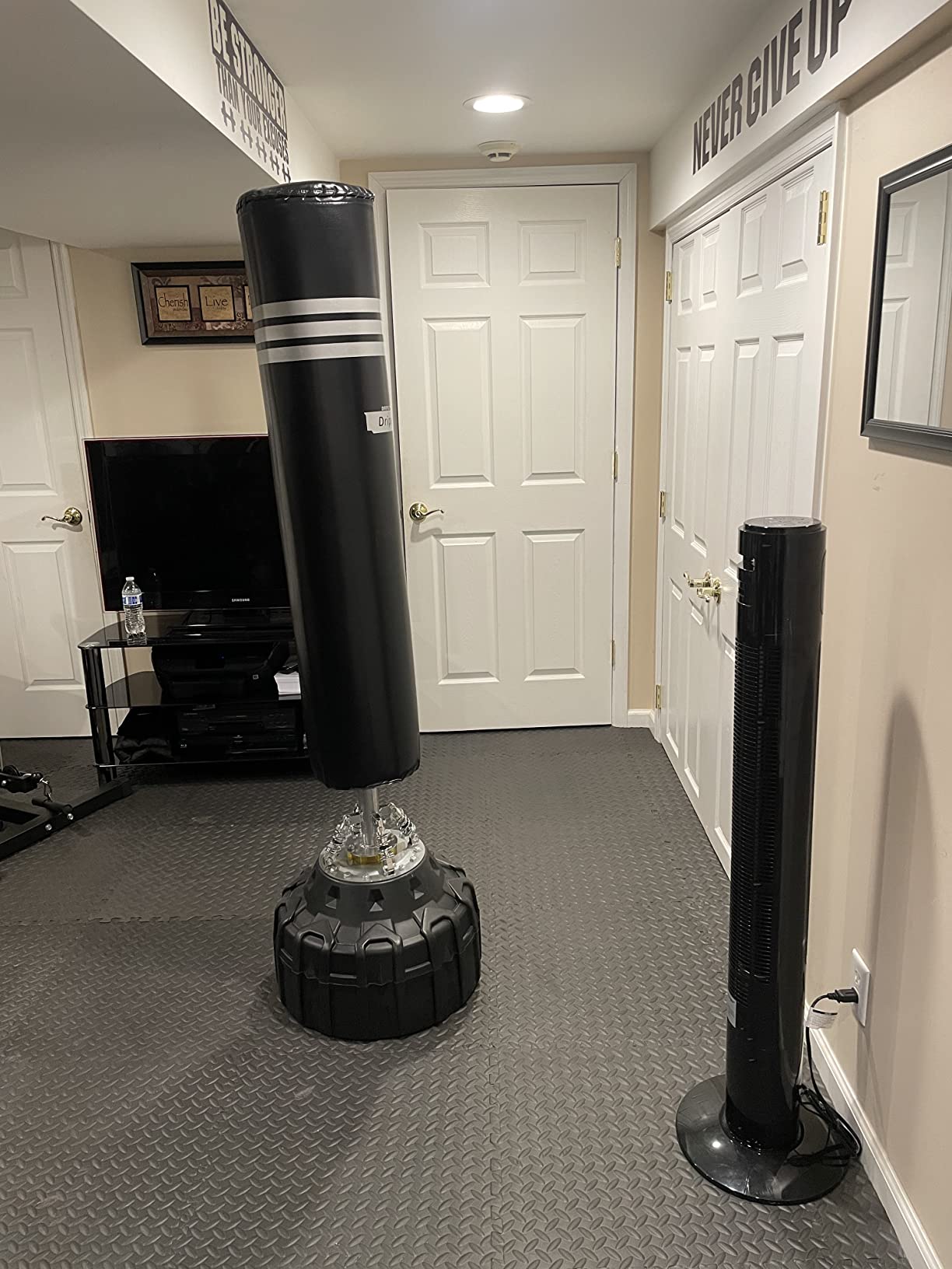 Dripex Free Standing Punching Bag for Adults, 69'' Boxing Bag with Stand customer photo 2
