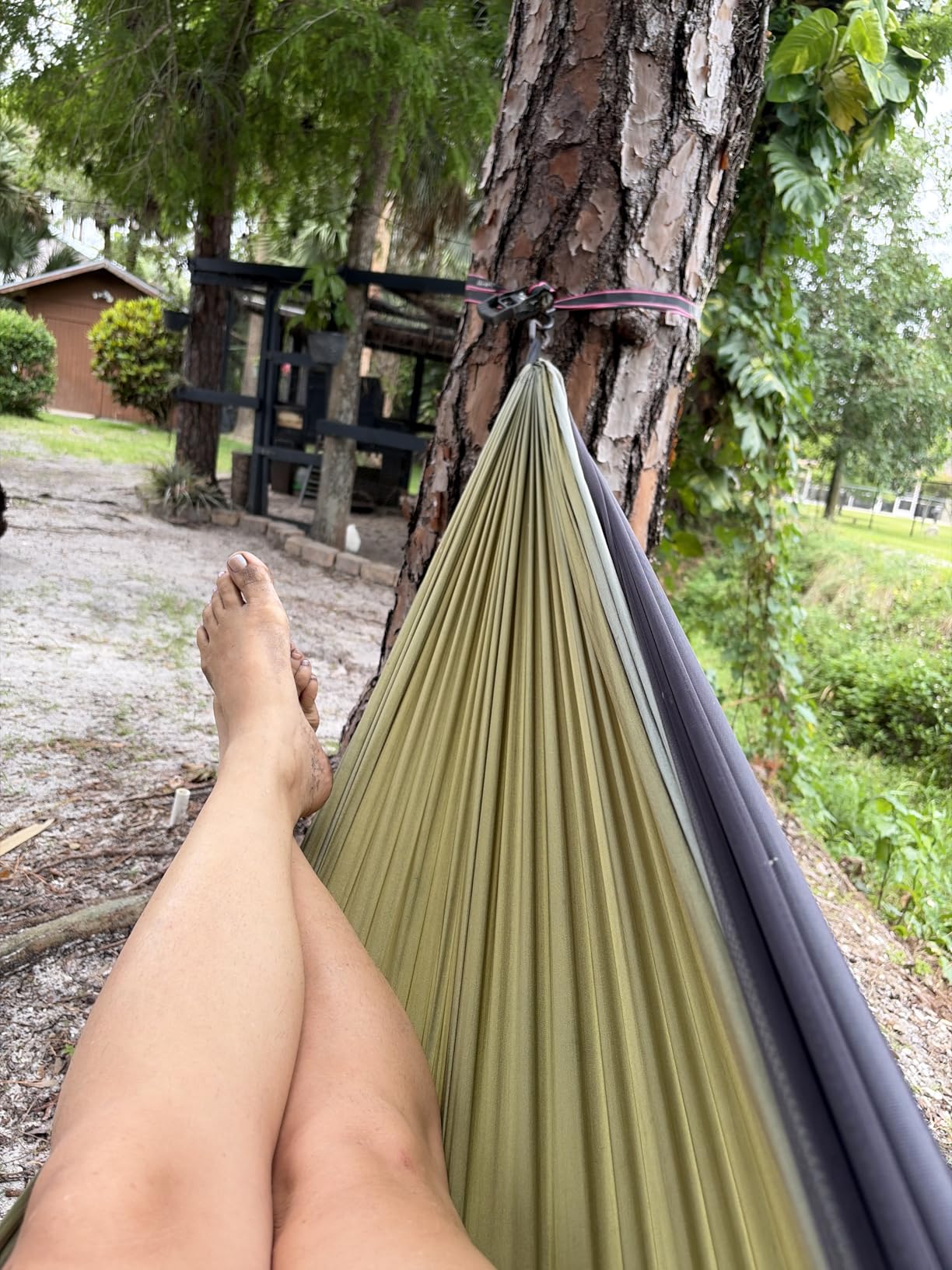 Covacure Camping Hammock, 772 lbs Capacity Double Hammock - Black customer photo 2