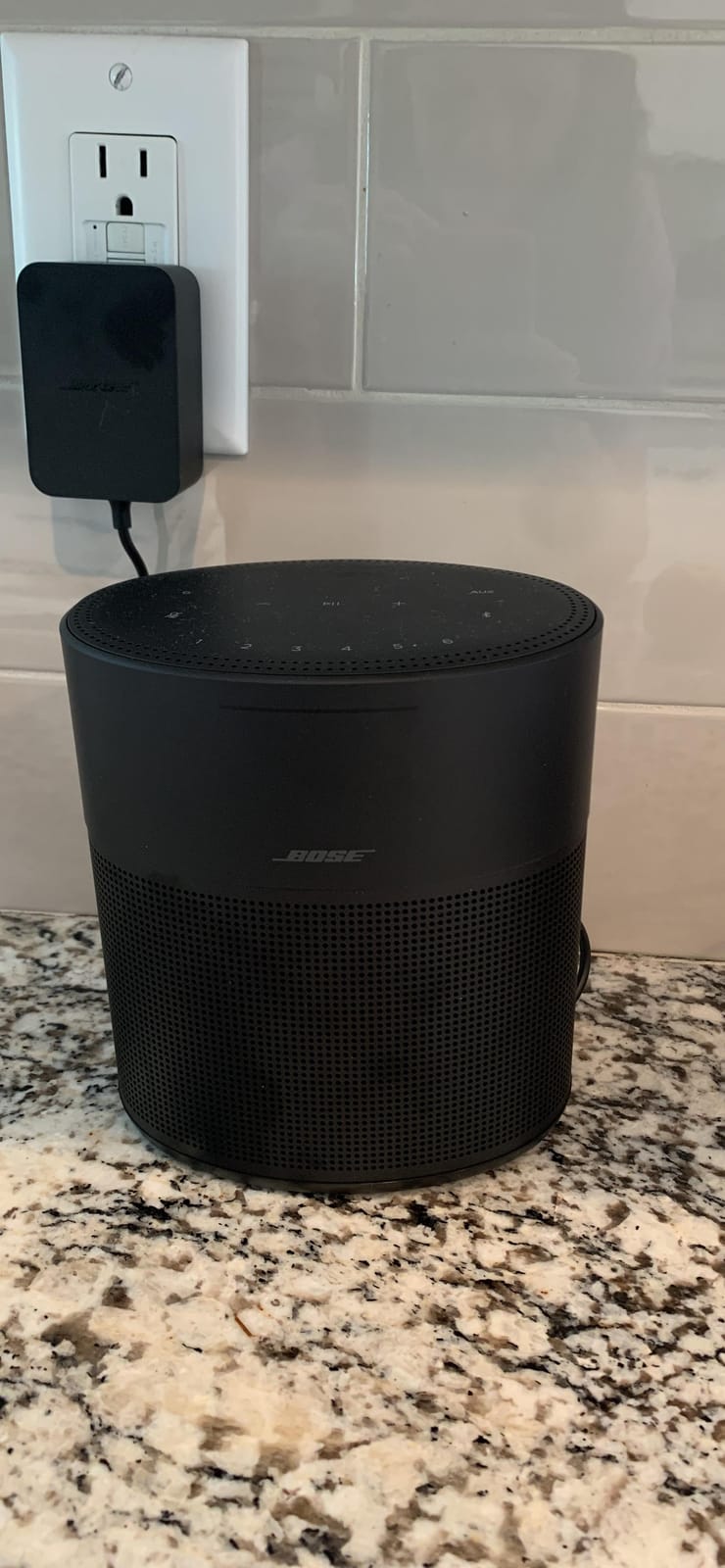 Bose Home Speaker 300: Bluetooth Smart Speaker with Amazon Alexa Built-in, Black customer photo 2