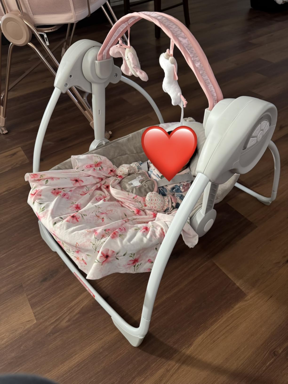 Ingenuity Comfort 2 Go Portable Baby Swing, Newborn to 9 Months, Pink customer photo 2