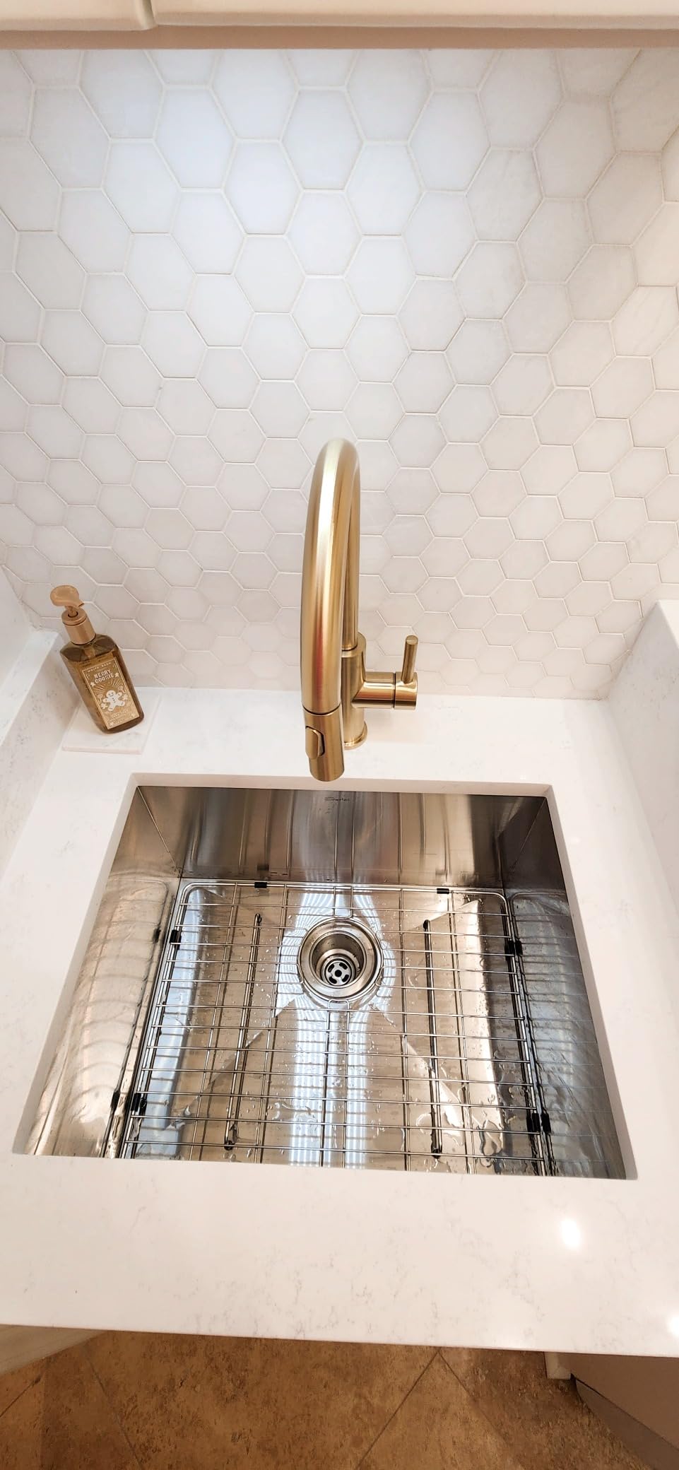 Sarlai 32 Undermount Kitchen Sink Stainless Steel - 32x19 Kitchen Sink Single Bowl Undermount Sinks 16 Gauge Round Corner Under Mount Sinks Basin customer photo 2