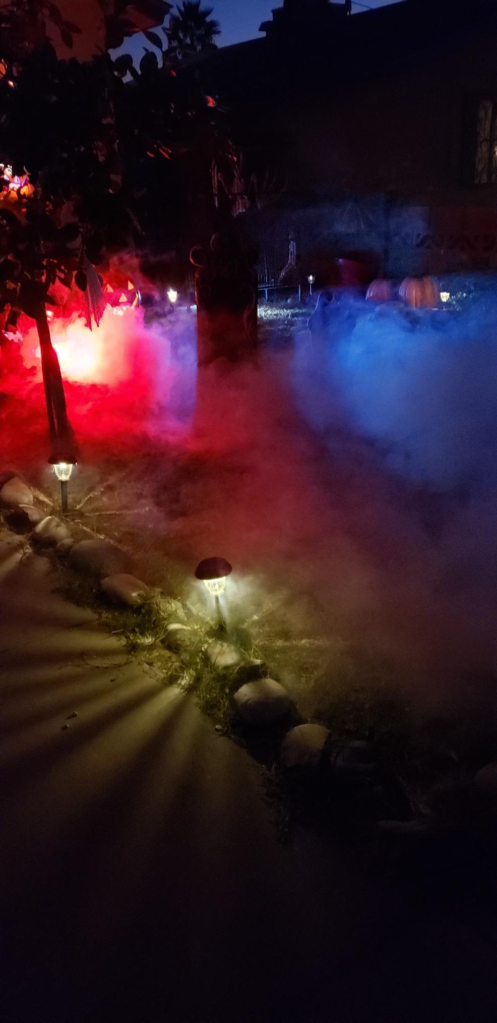 ATDAWN Fog Machine with Lights, Wireless Remote Control, Smoke Machine with 7 Colors Lights for Stage Party Effect, Halloween Wedding Special Event customer photo 1