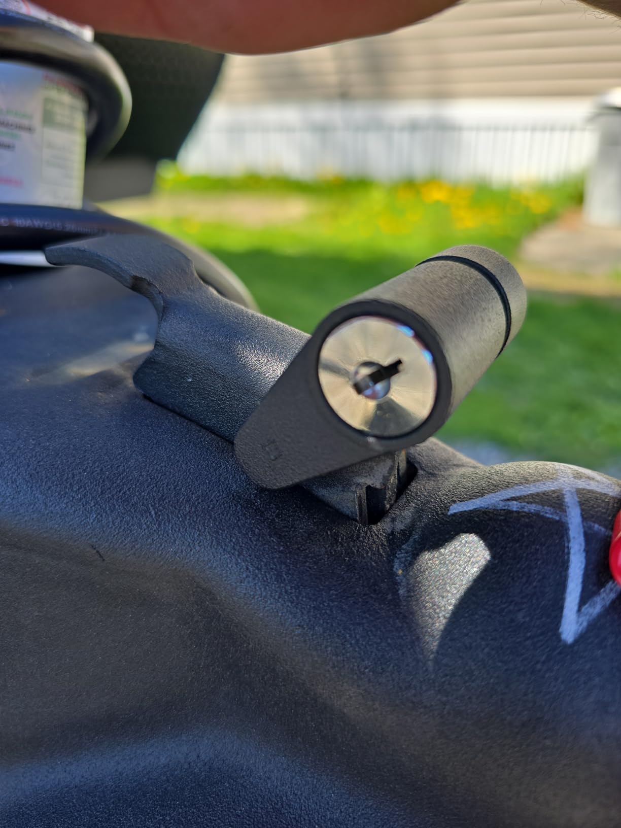 CZC AUTO Black Trailer Hitch Coupler Lock, Dia 1/4 Inch, 3/4 Inch Span customer photo 1