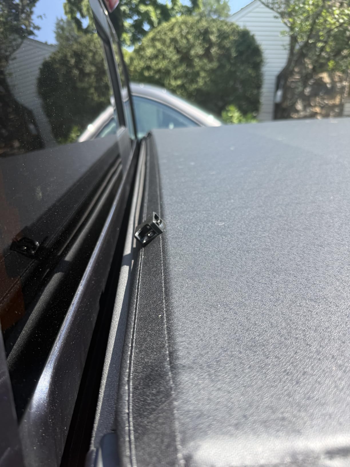 Tyger Auto T3 Soft Tri-fold Truck Bed Tonneau Cover Compatible with 2019-2026 Chevy Silverado GMC Sierra 1500 (Not Fit 19 LD/Limited) | 5'10