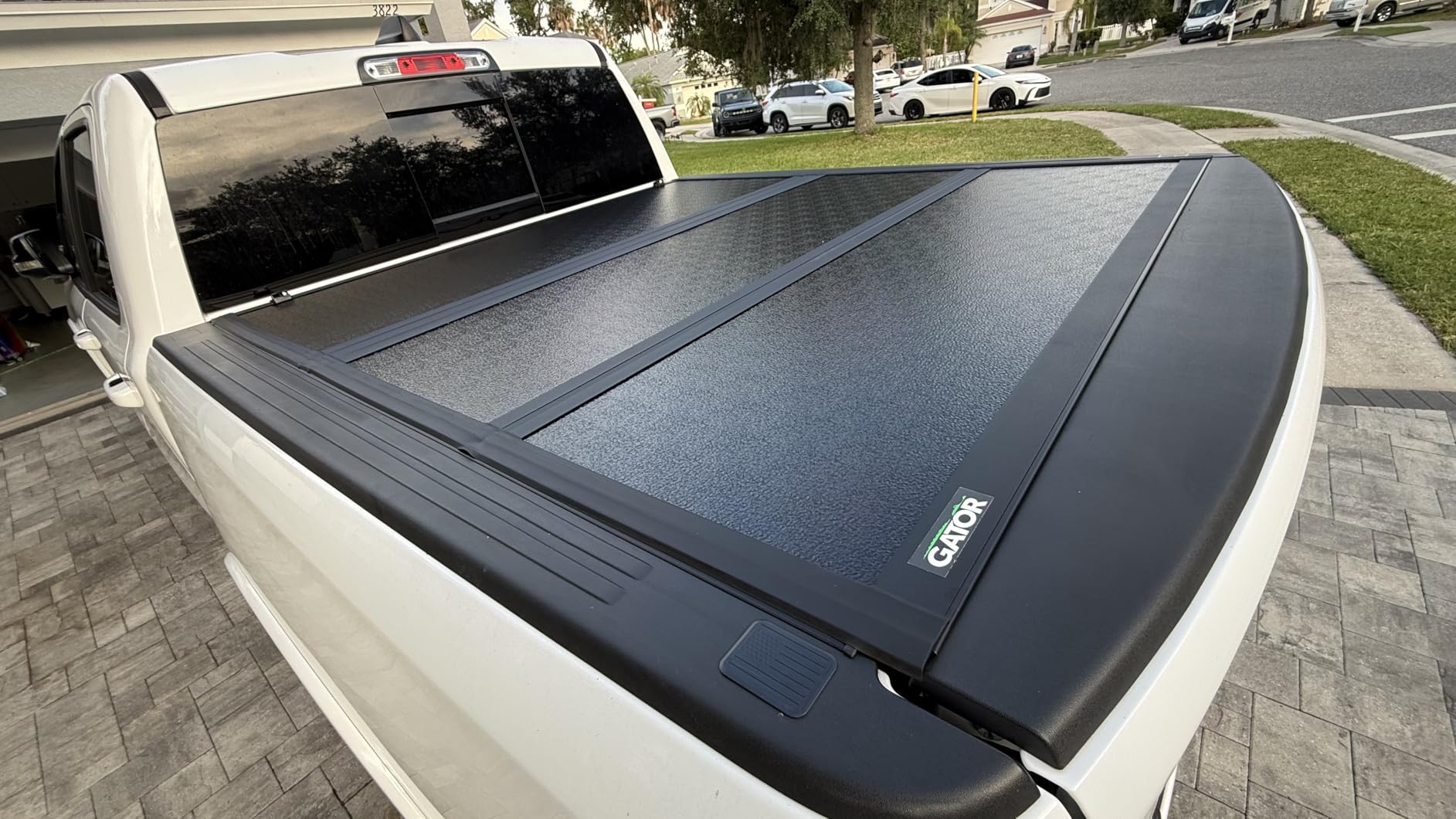 Gator EFX Hard Tri-Fold Truck Bed Tonneau Cover - Heavy-Duty Truck Bed Protection - Durable Aluminum Panels - Hard Folding Tonneau Cover - 2019-2026 Dodge Ram 1500 - 5'7